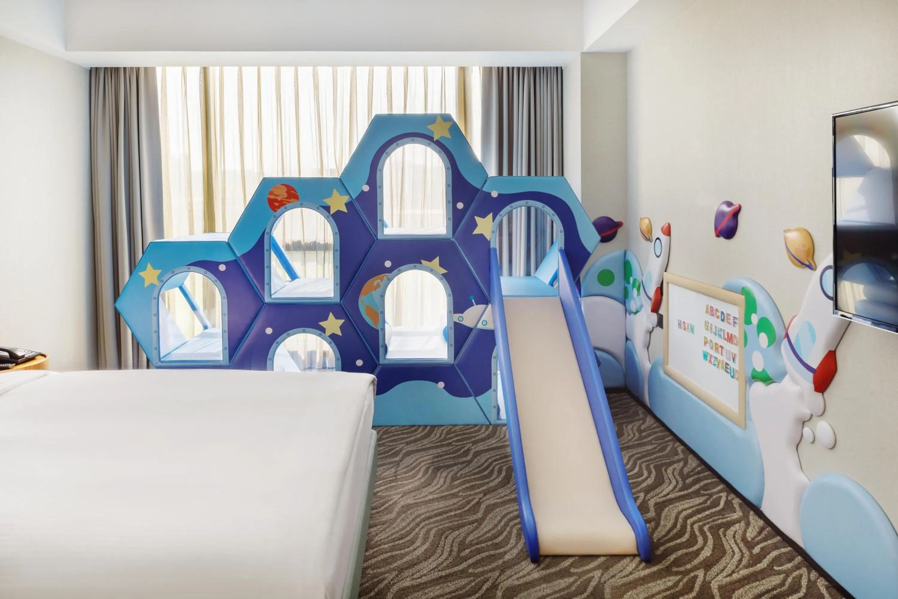 Photo of the whole room, Bed in Hsin Hotel