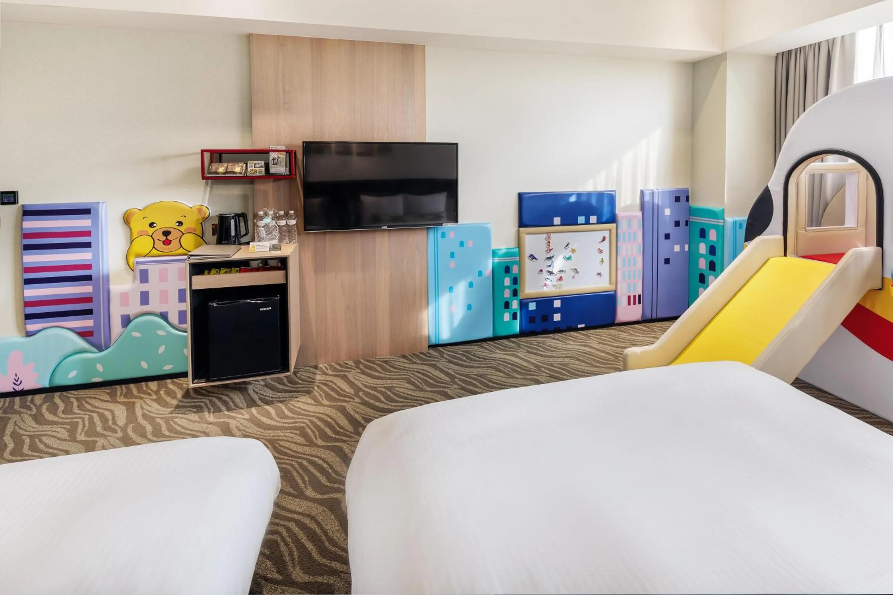 Photo of the whole room, Bed in Hsin Hotel