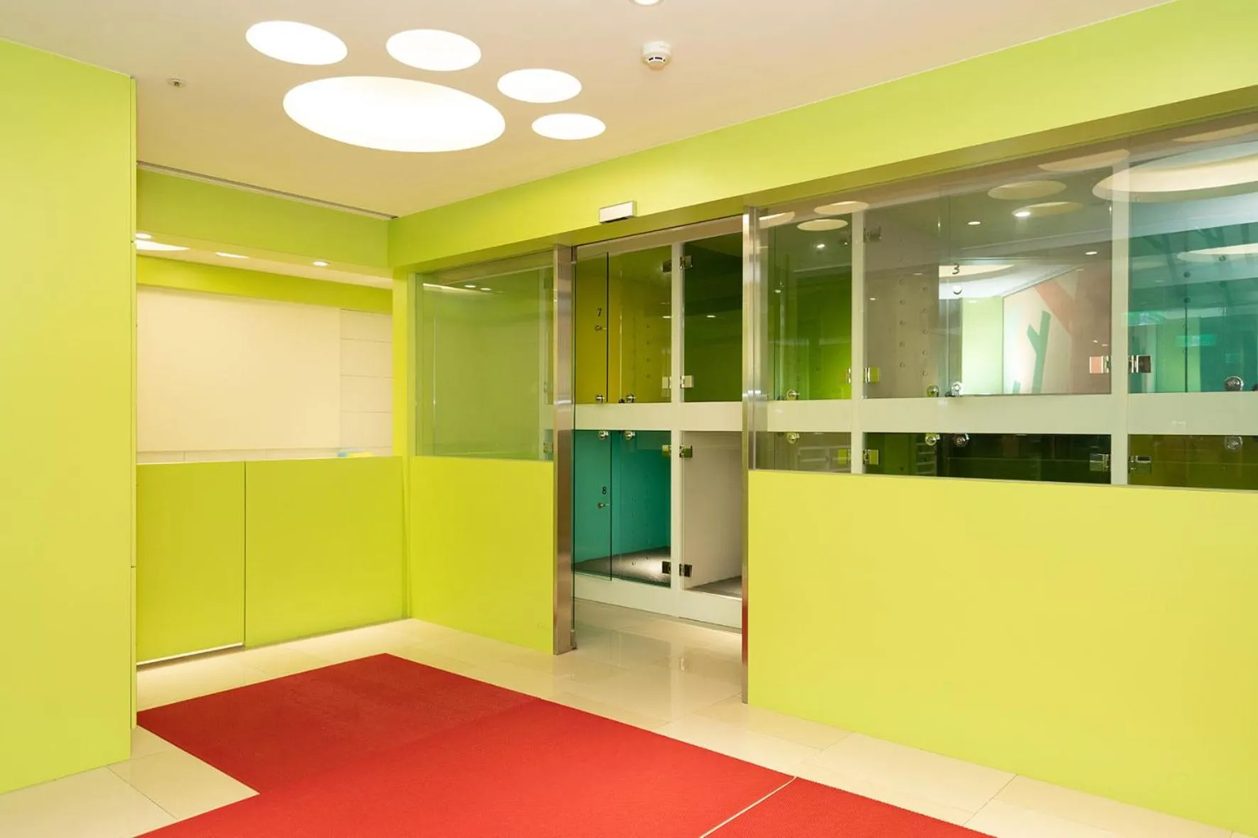 Animals in Hsin Hotel