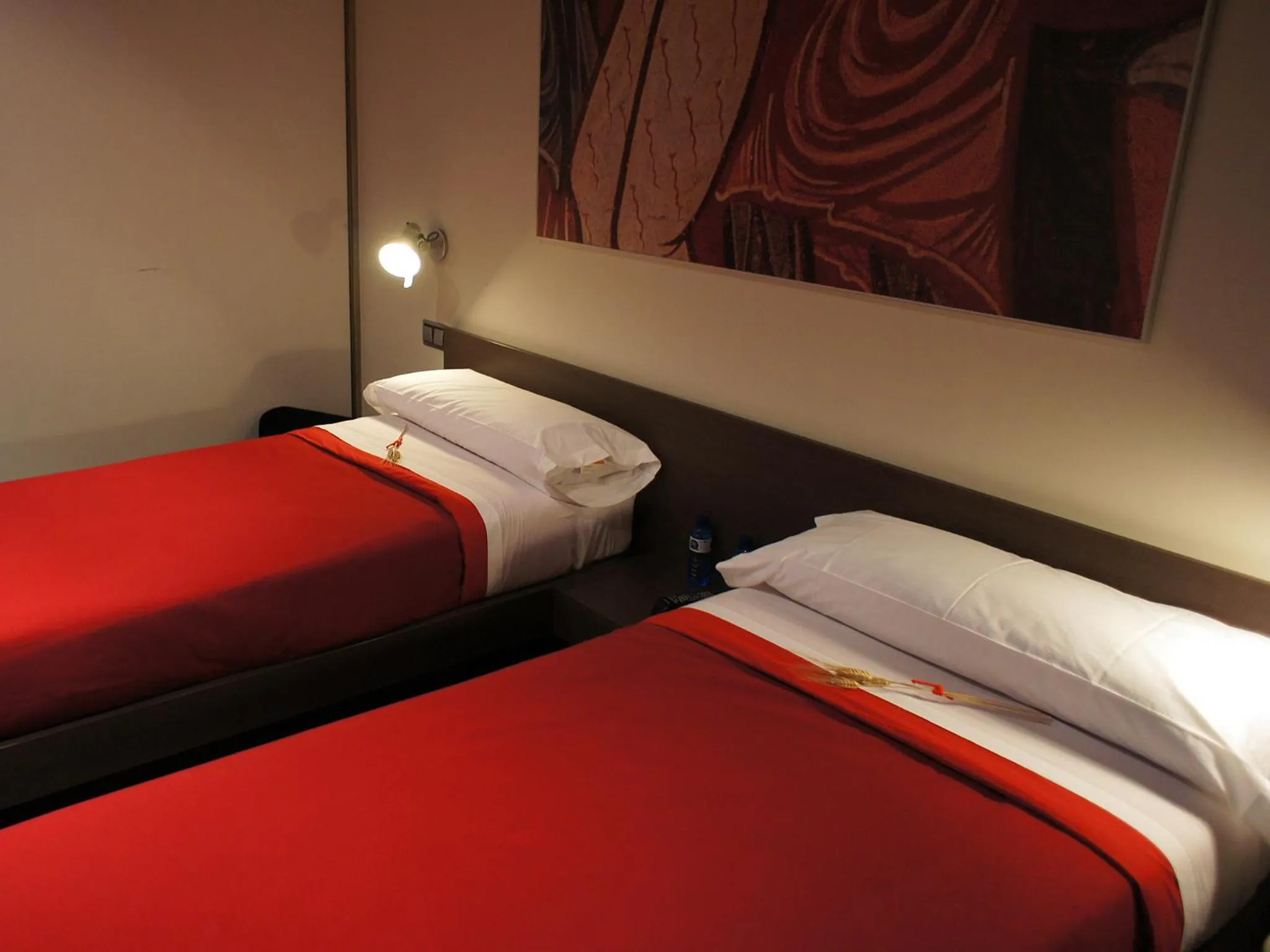 Bedroom, Bed in Seminari Allotjaments