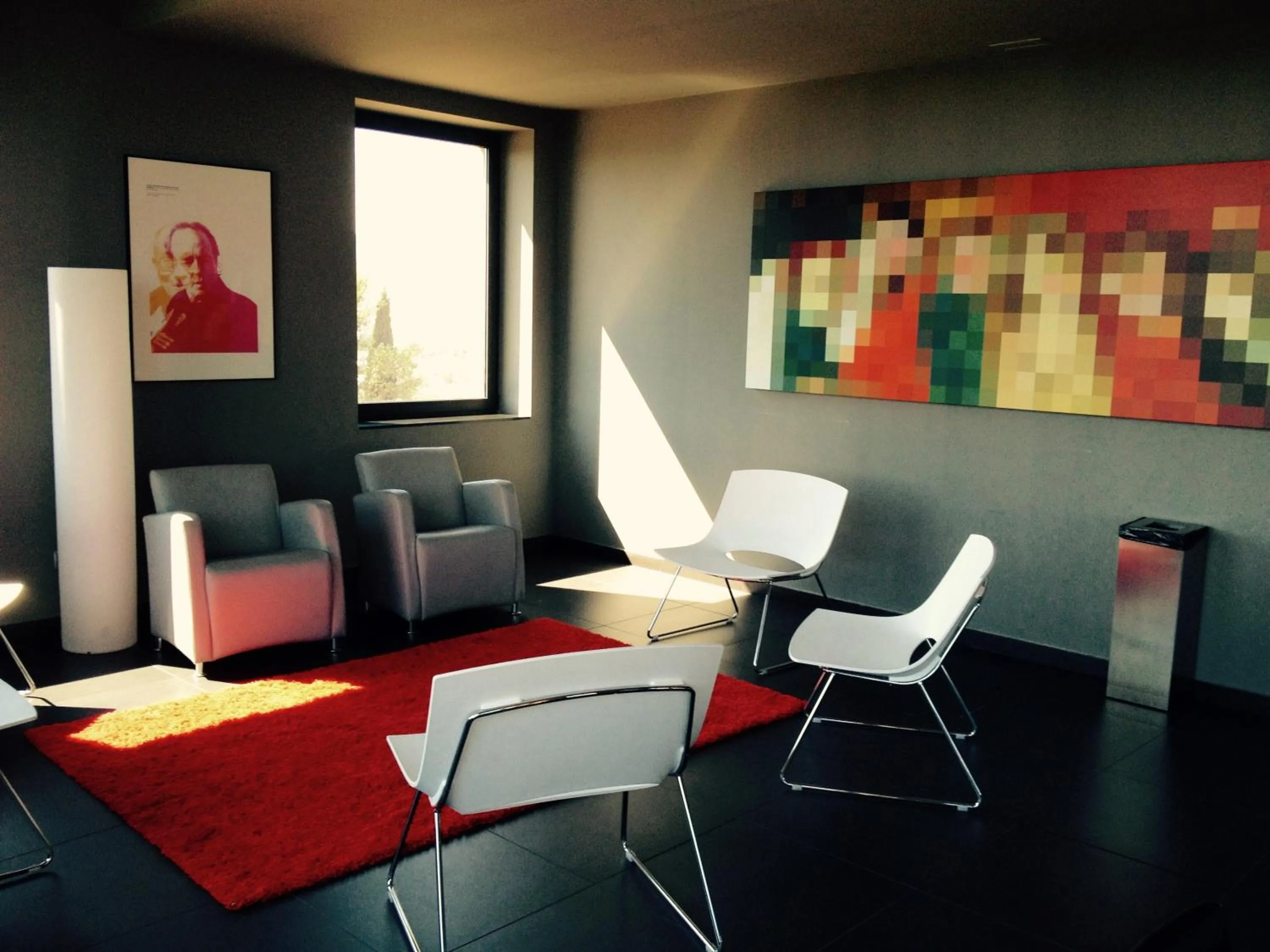 Communal lounge/ TV room in Seminari Allotjaments