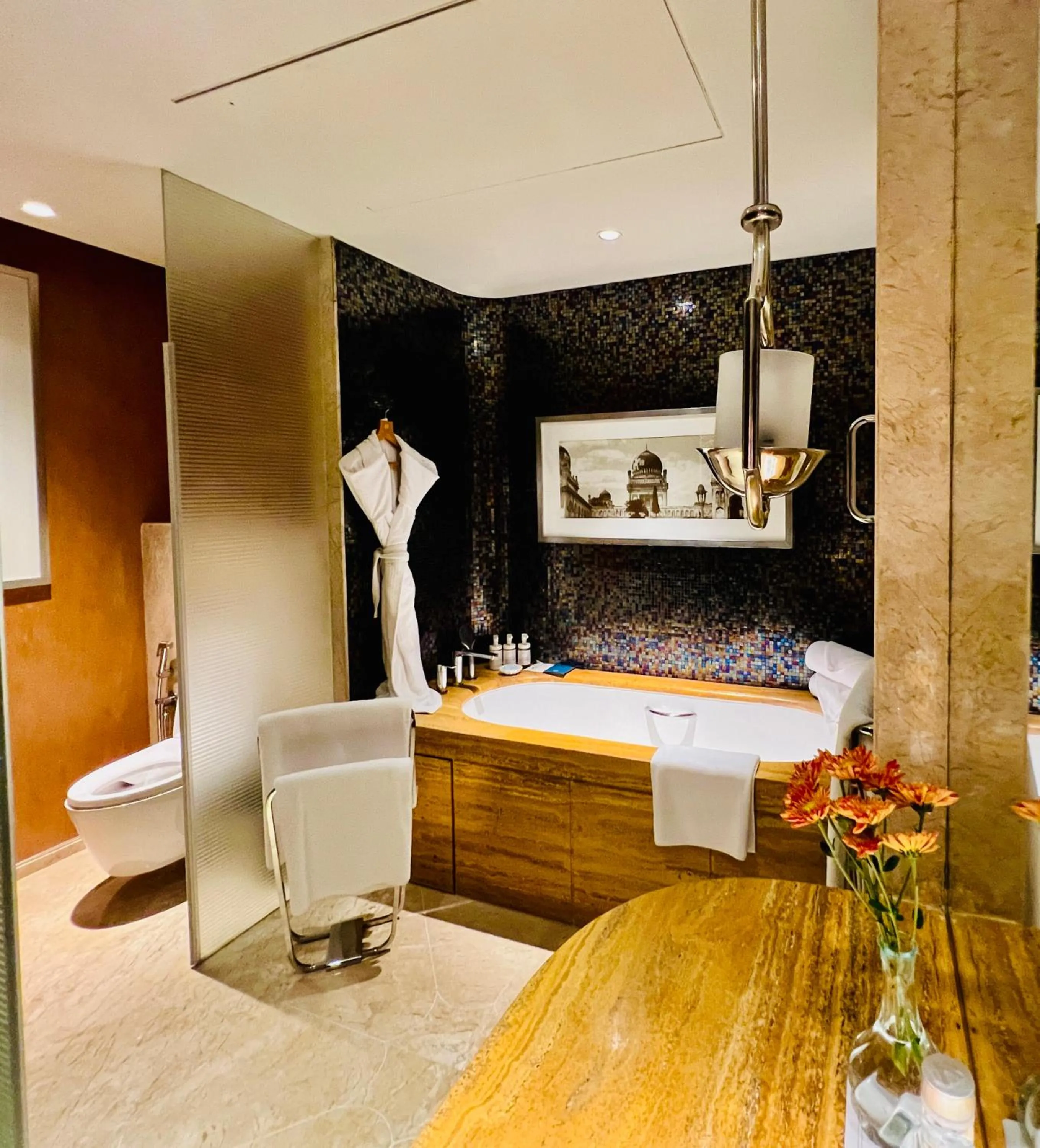 Bathroom in ITC Kohenur, a Luxury Collection Hotel, Hyderabad