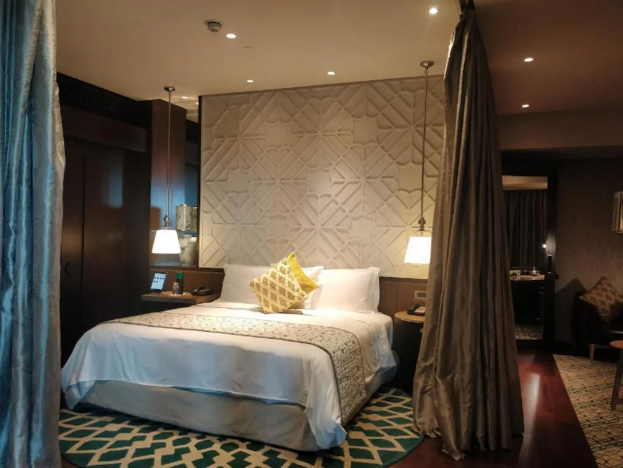 Bedroom, Bed in ITC Kohenur, a Luxury Collection Hotel, Hyderabad