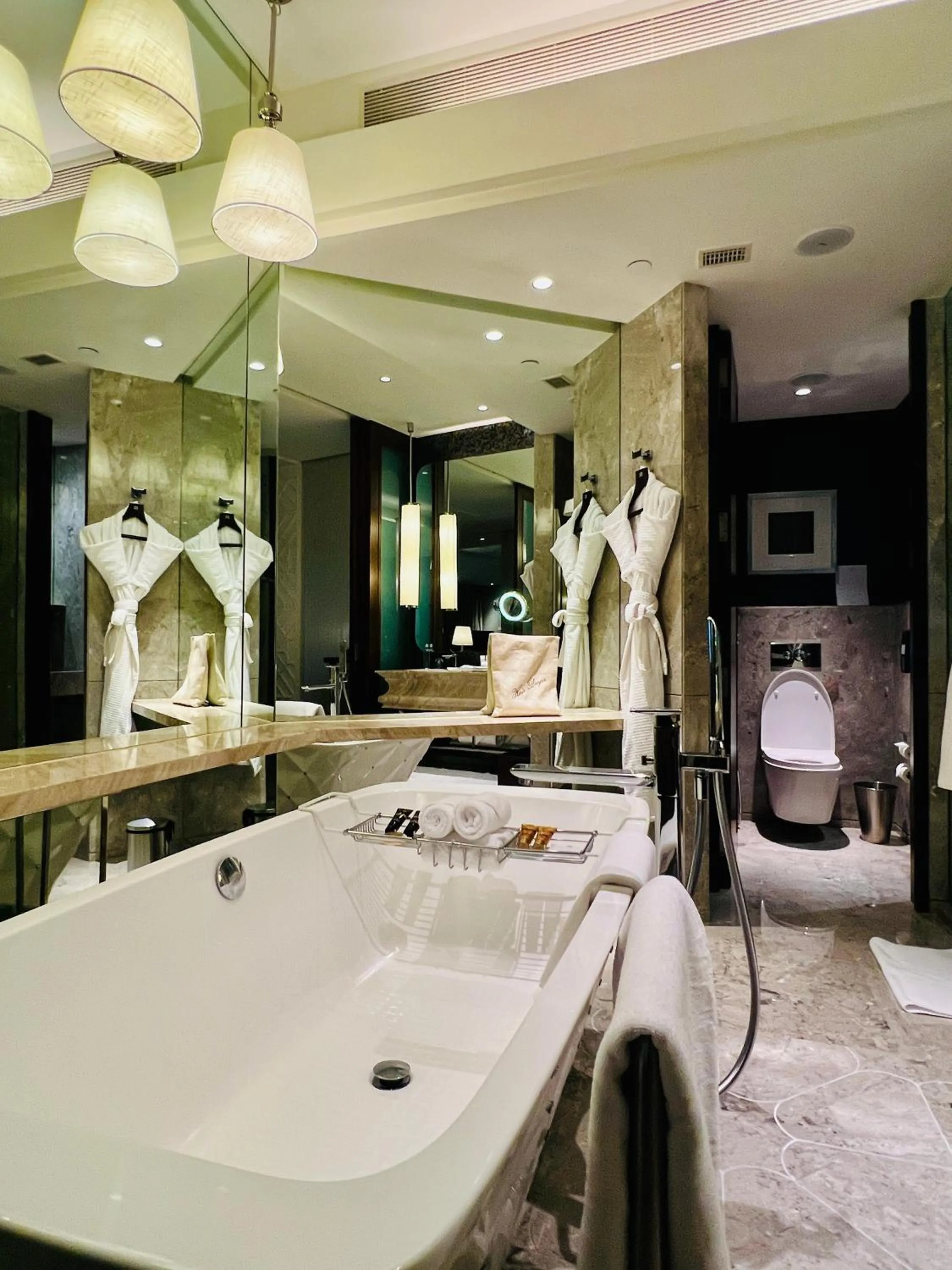 Bathroom in ITC Kohenur, a Luxury Collection Hotel, Hyderabad