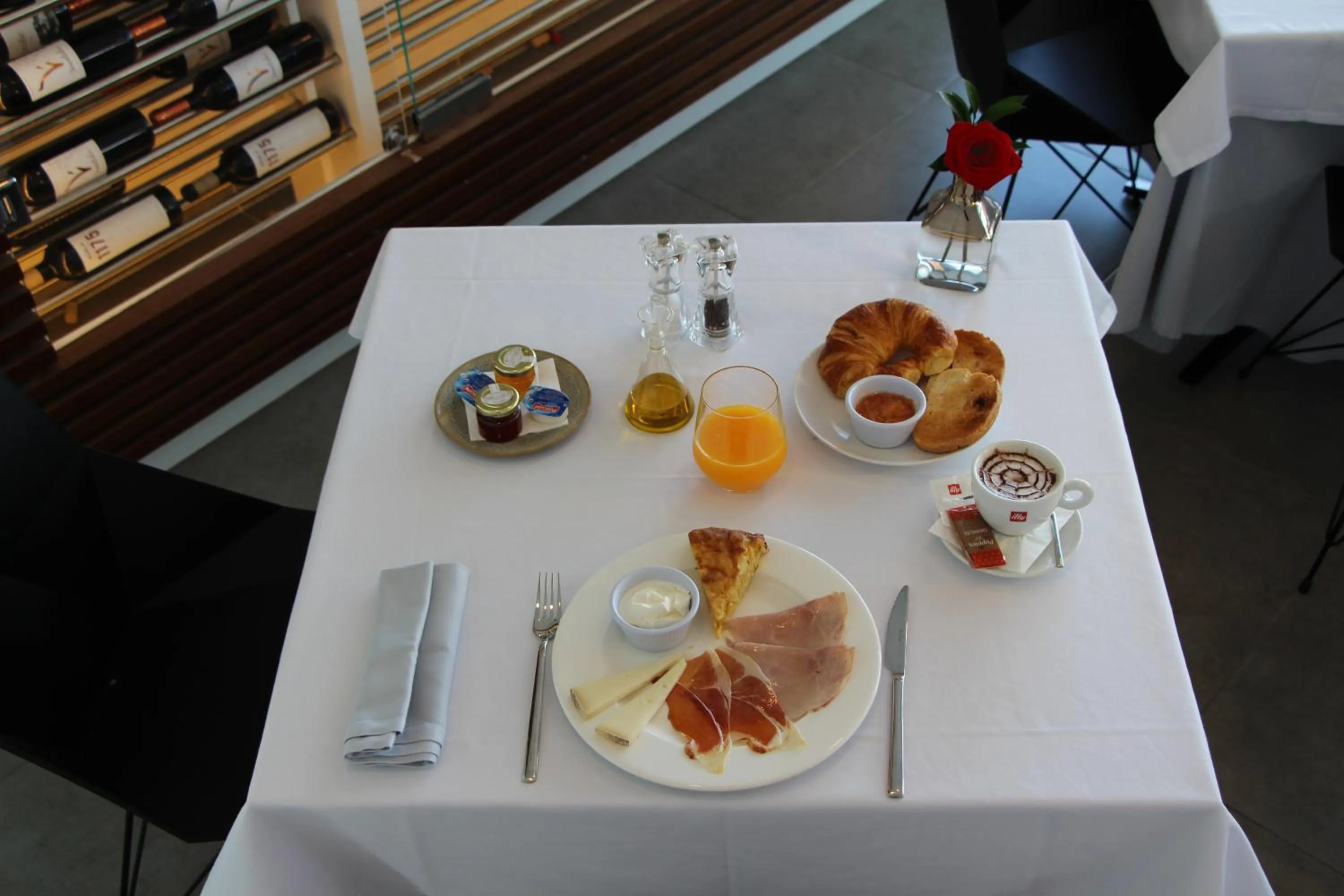 Restaurant/places to eat in Seven Hotel & Wellness - Gay Men Only