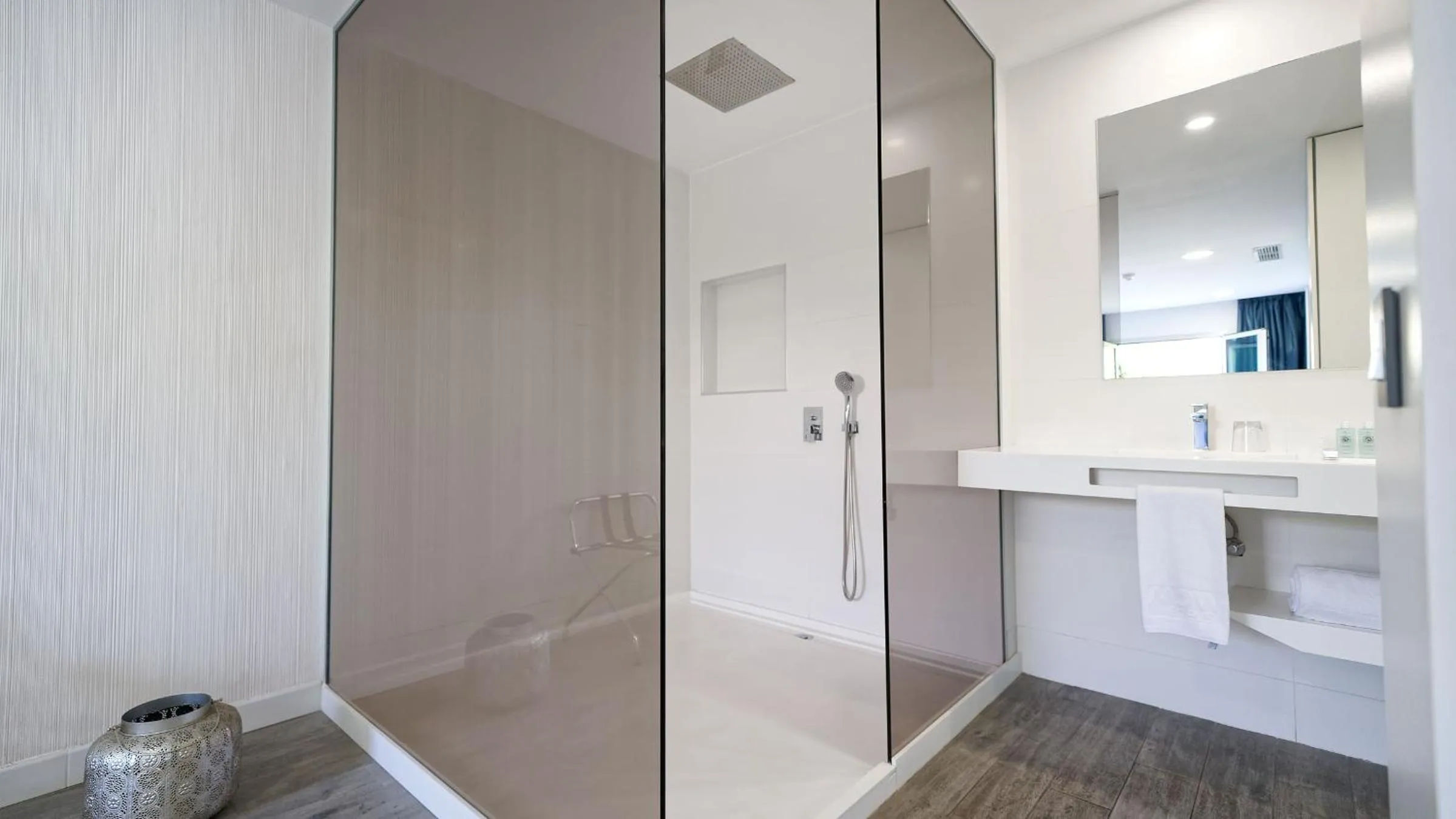 Seven Hotel & Wellness - Gay Men Only