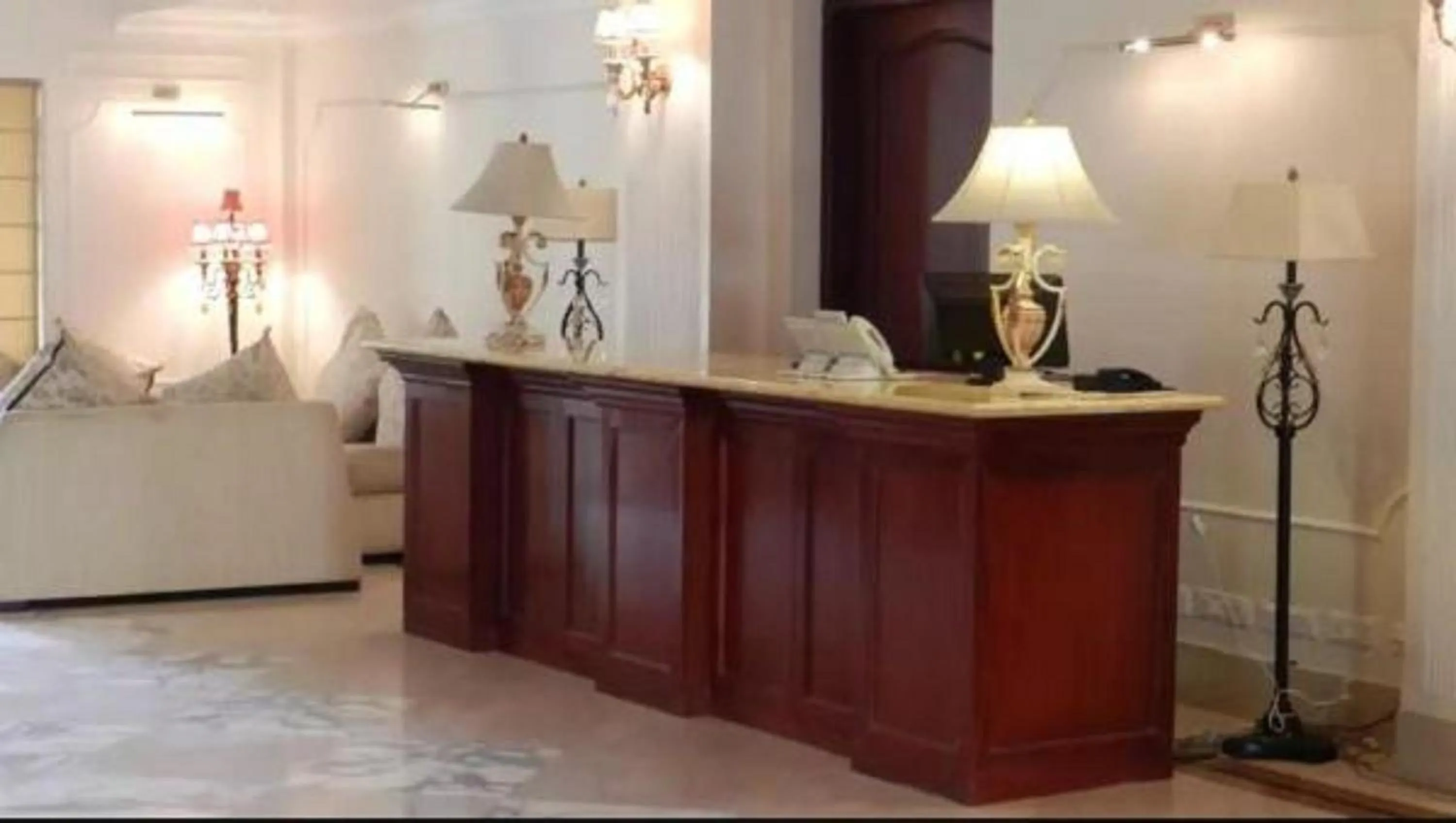 Property building in Le Roi Corbett