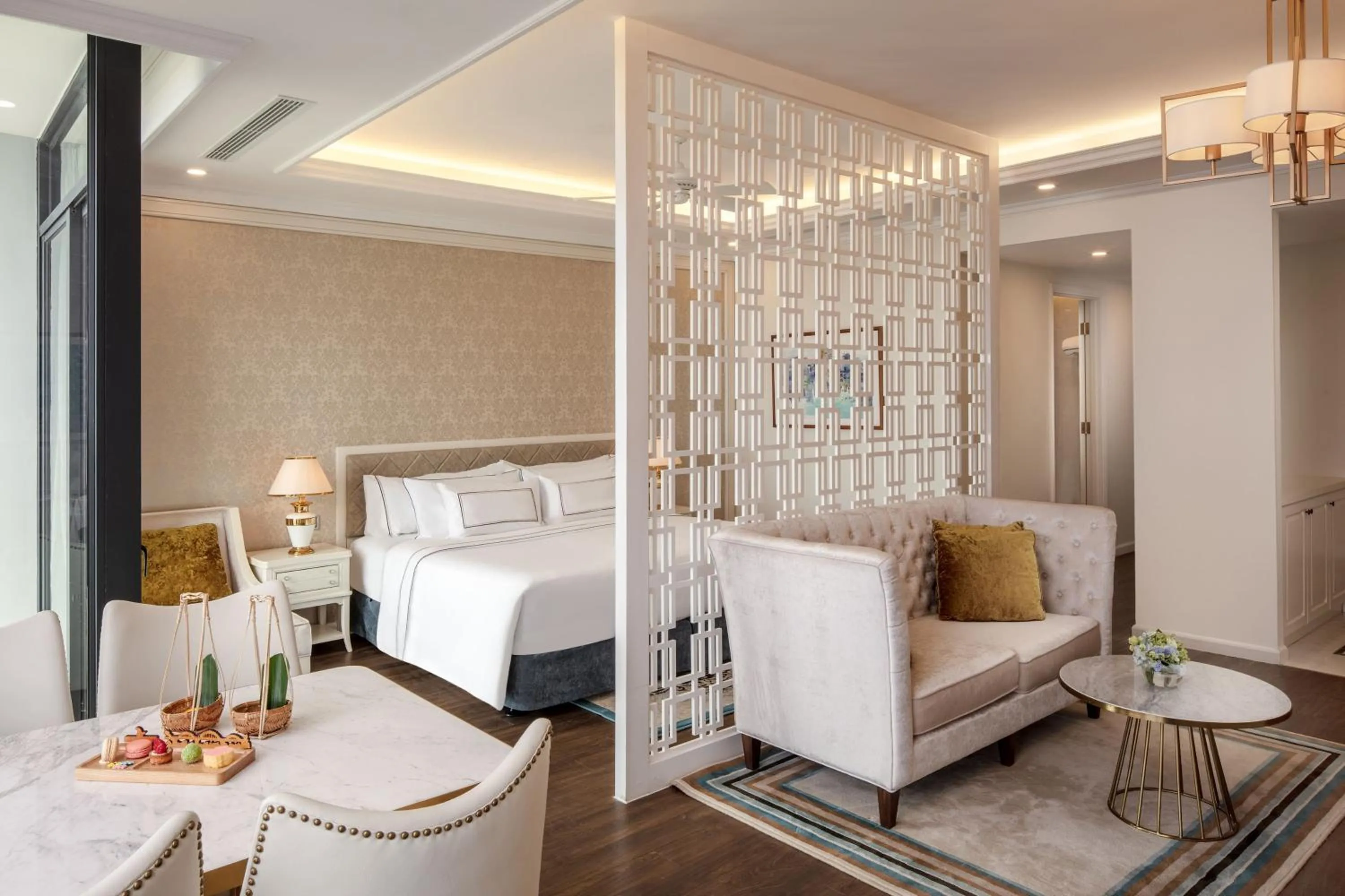 Property building, Bed in Meliá Vinpearl Danang Riverfront