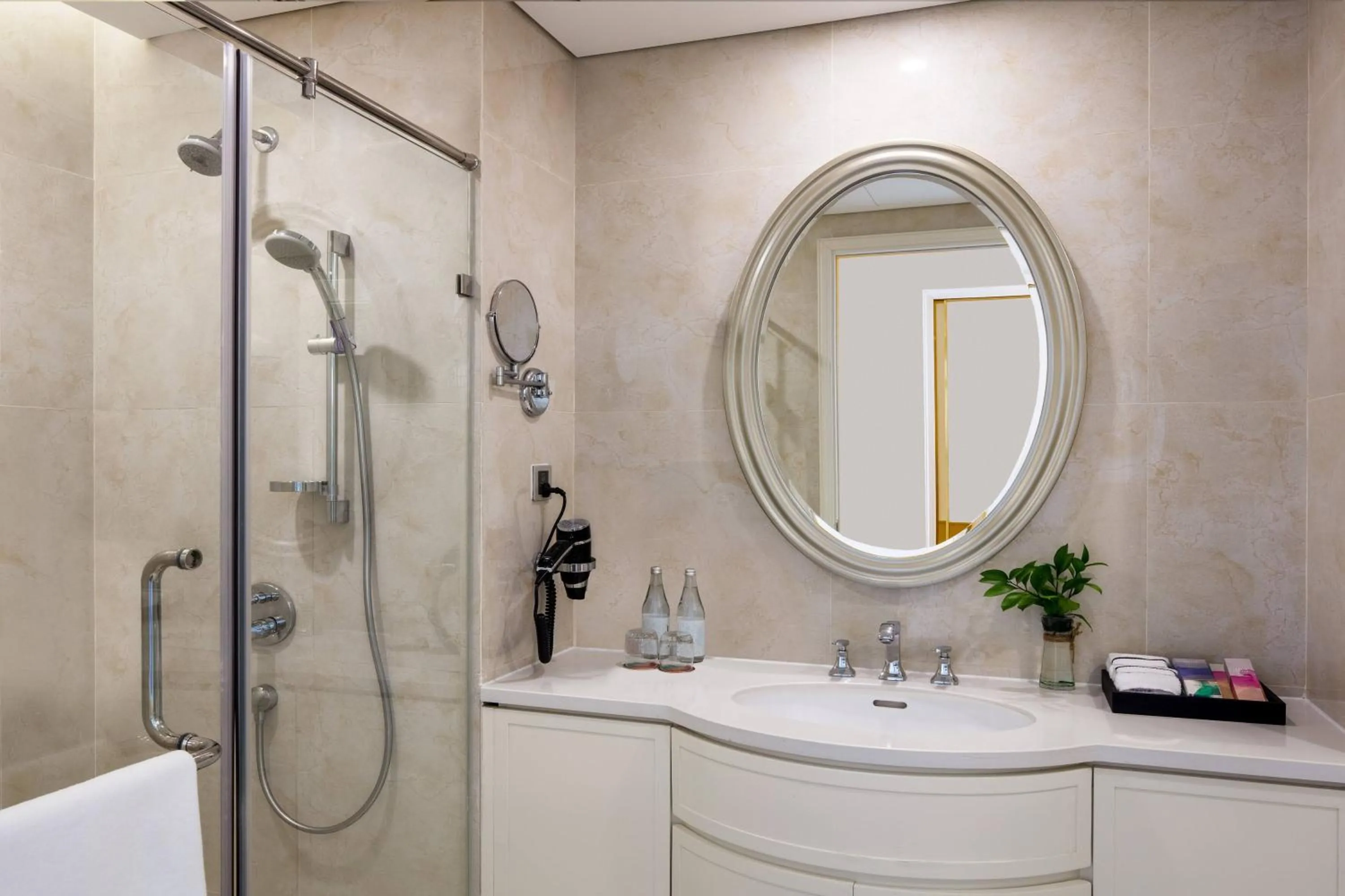 Bathroom in Meliá Vinpearl Danang Riverfront