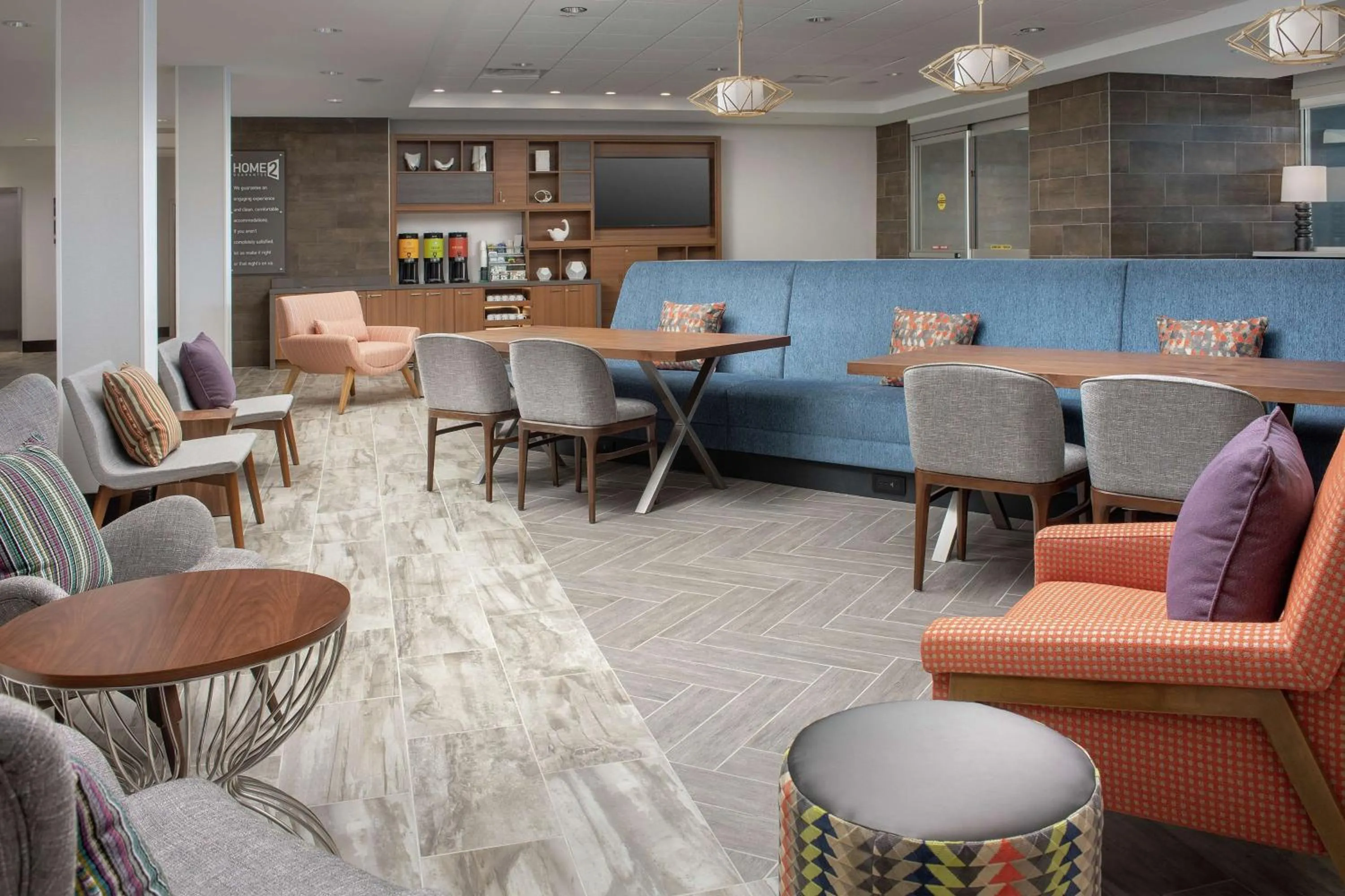 Lobby or reception in Home2 Suites By Hilton Charlottesville Downtown