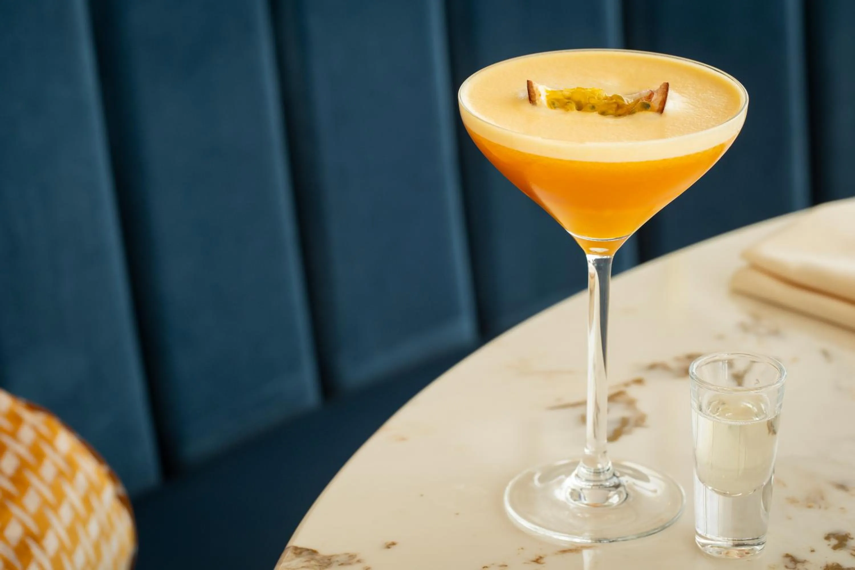 Lounge or bar in voco Southampton by IHG