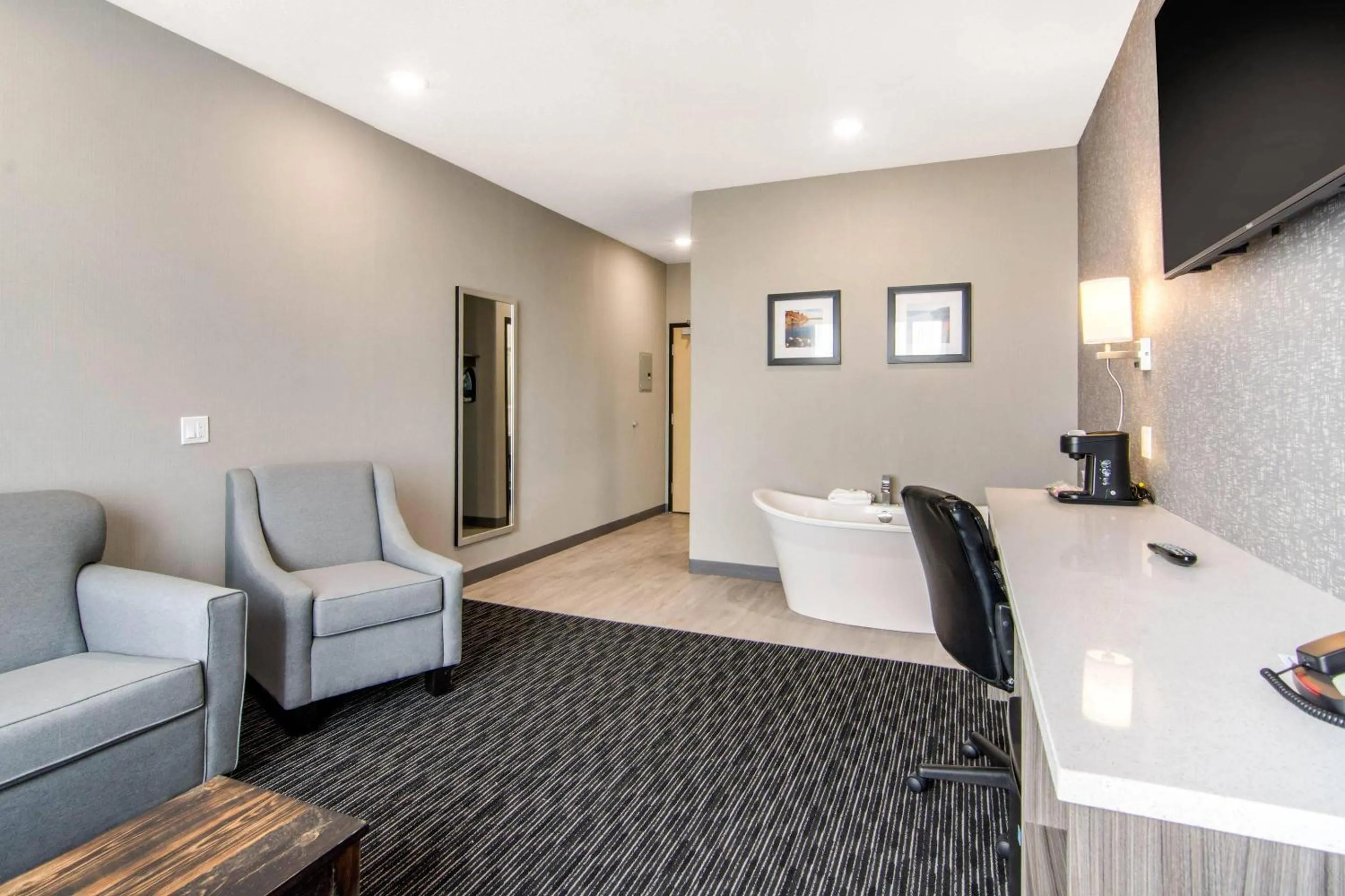 Bedroom in Comfort Inn & Suites