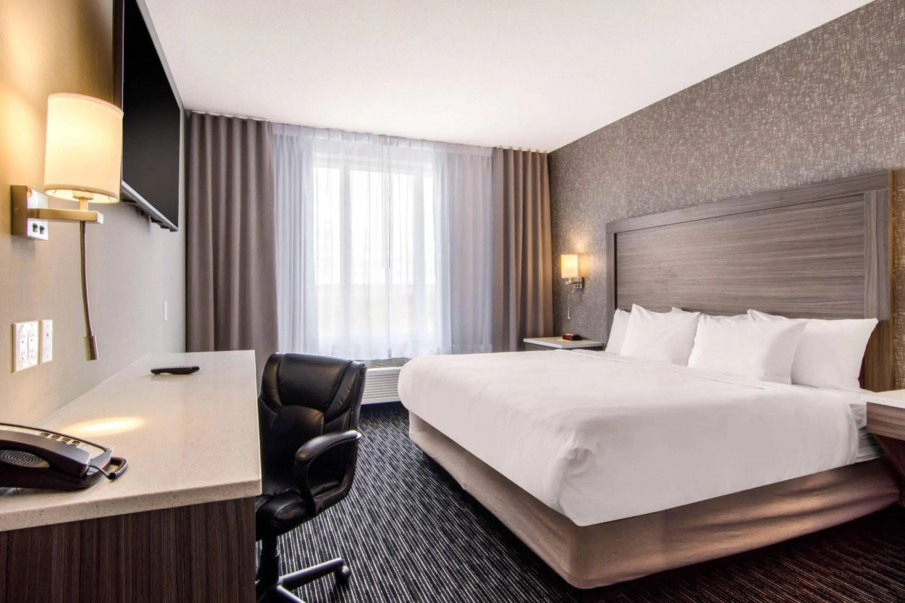 Bedroom in Comfort Inn & Suites