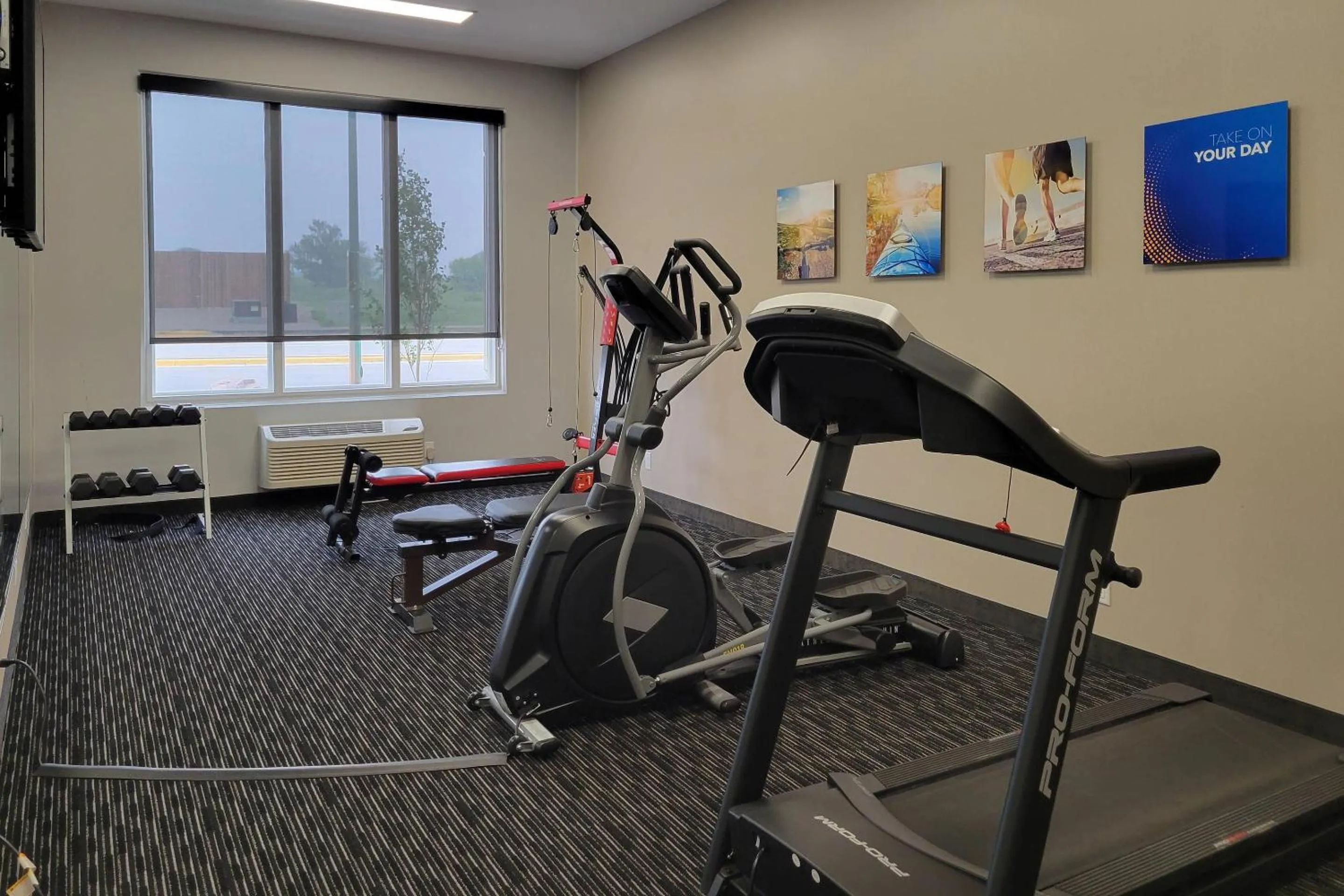 Fitness centre/facilities in Comfort Inn & Suites