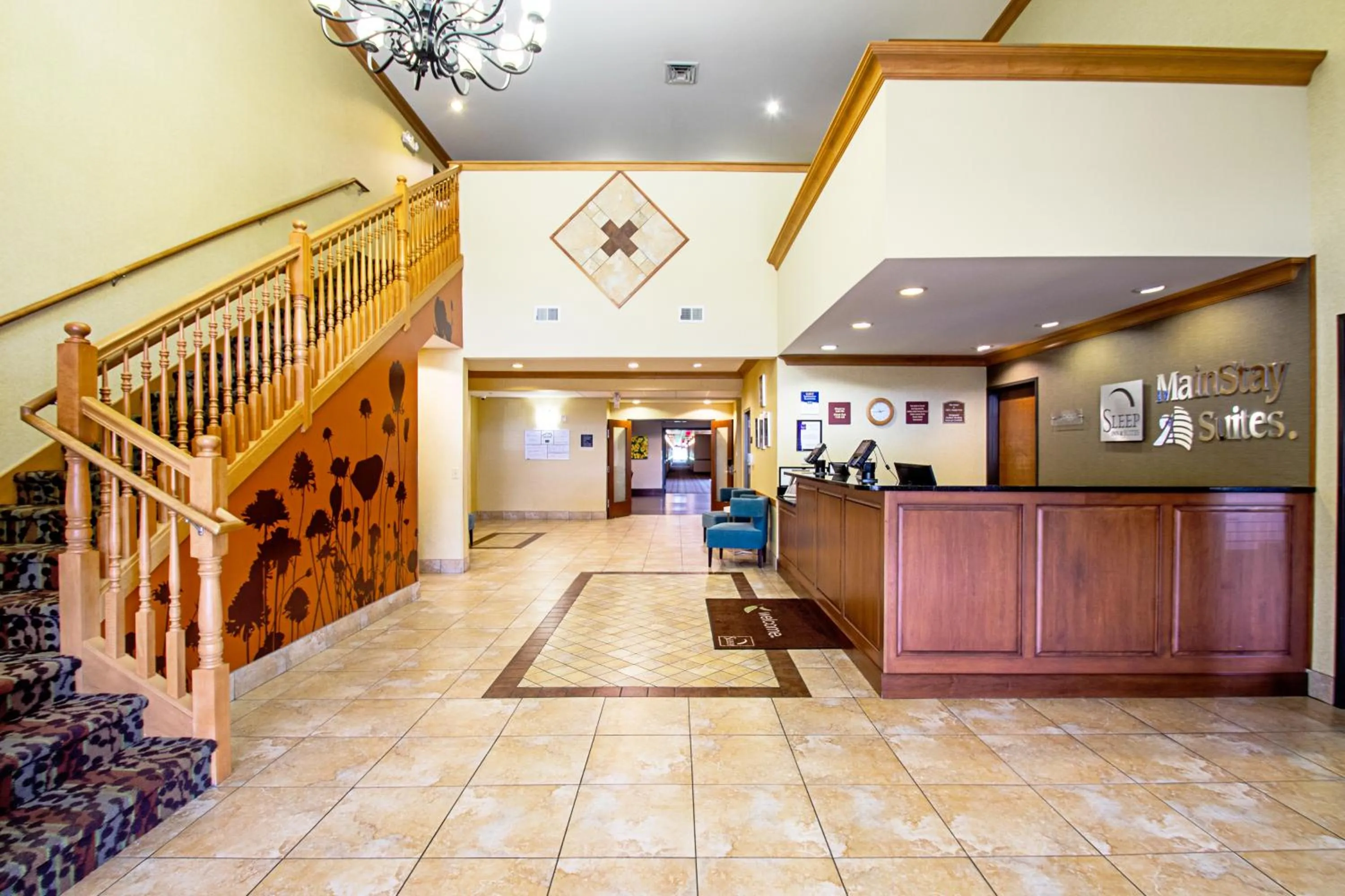 Lobby or reception in MainStay Suites Madison - Monona