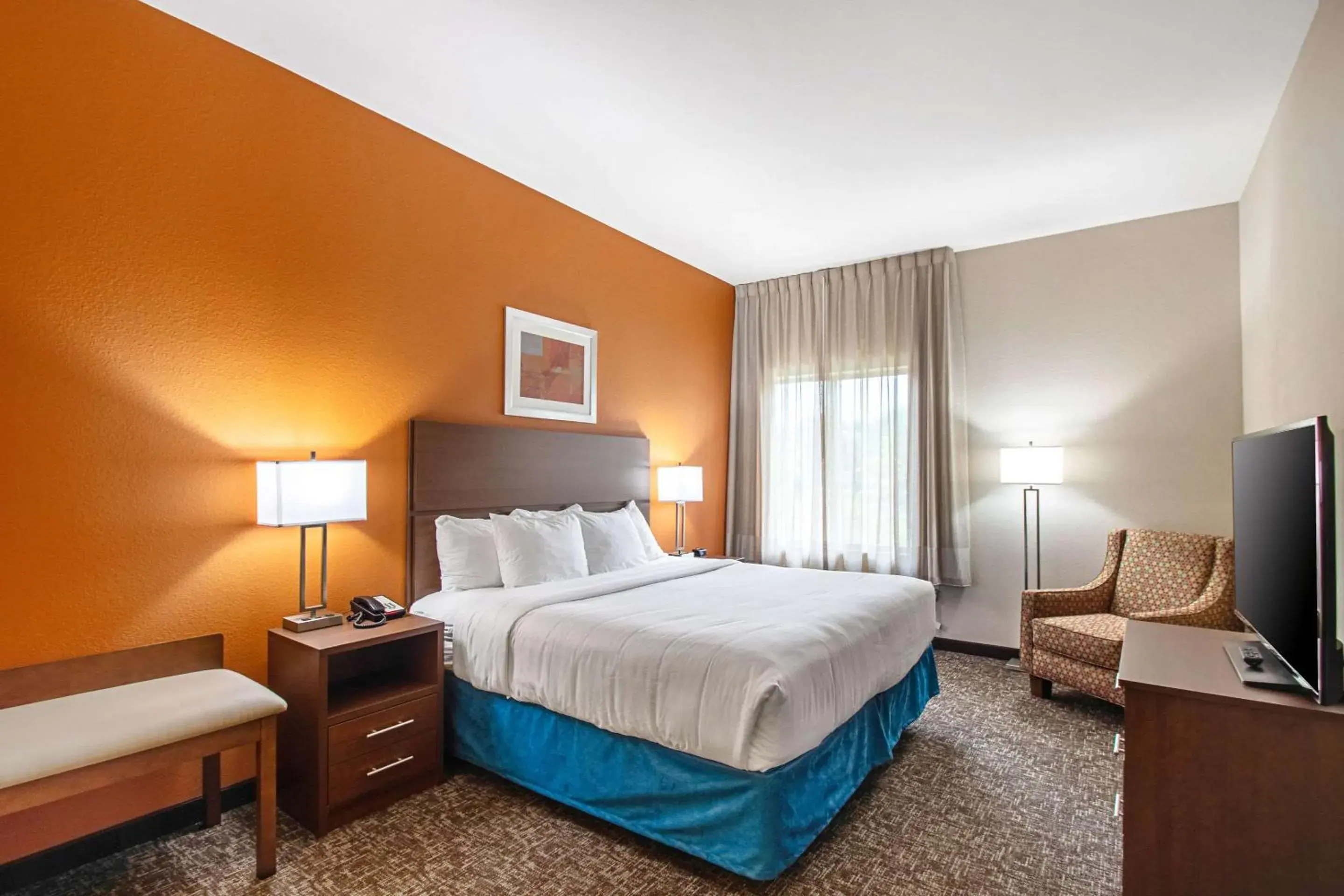 King Suite - Non-Smoking in MainStay Suites Madison - Monona King Suite - Non-Smoking in MainStay Suites Madison - Monona