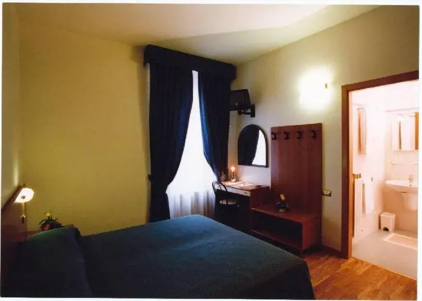 Double or Twin Room - single occupancy in Hotel 2000 Double or Twin Room - single occupancy in Hotel 2000