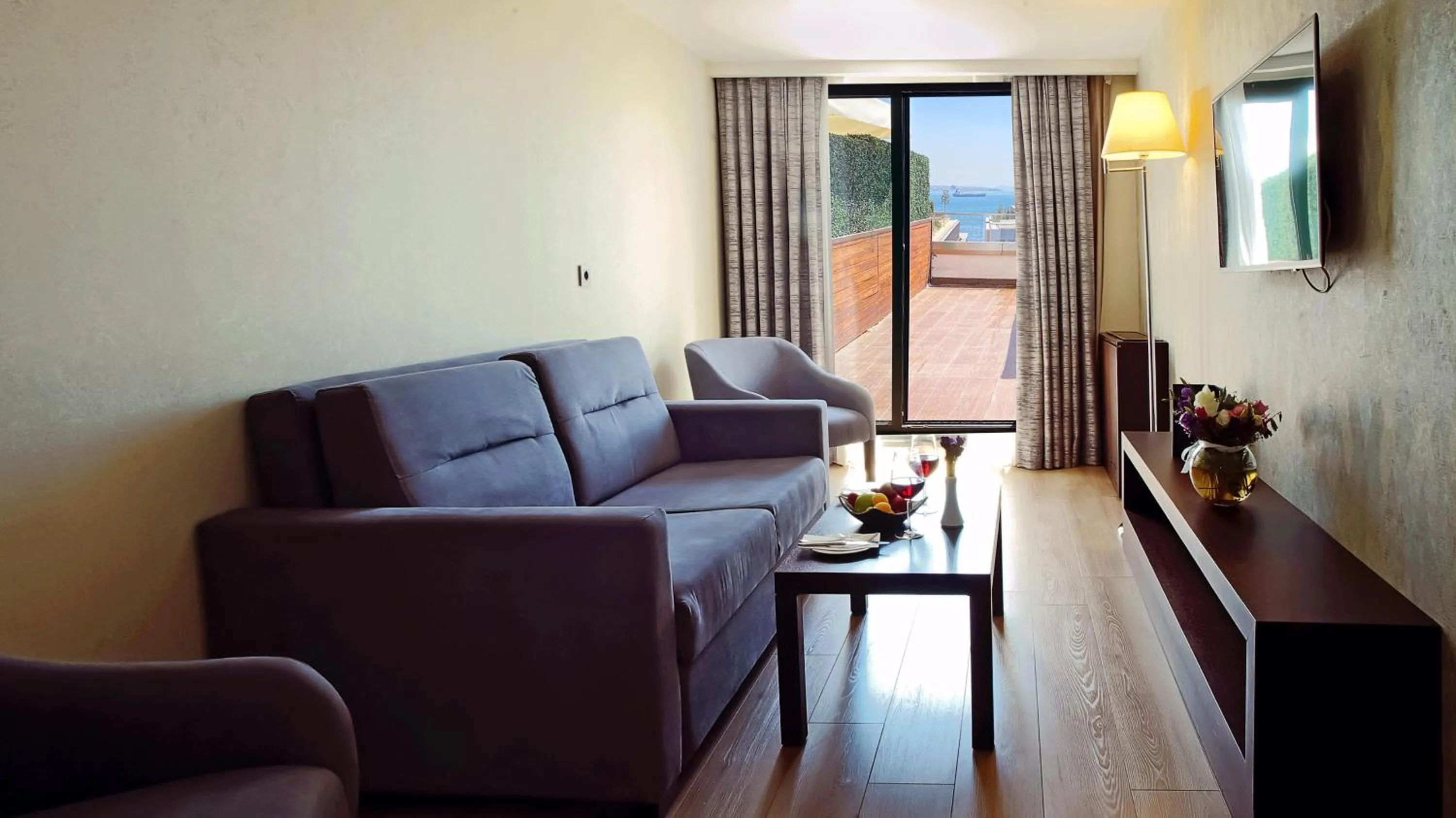 Bed in Port Bosphorus Hotel