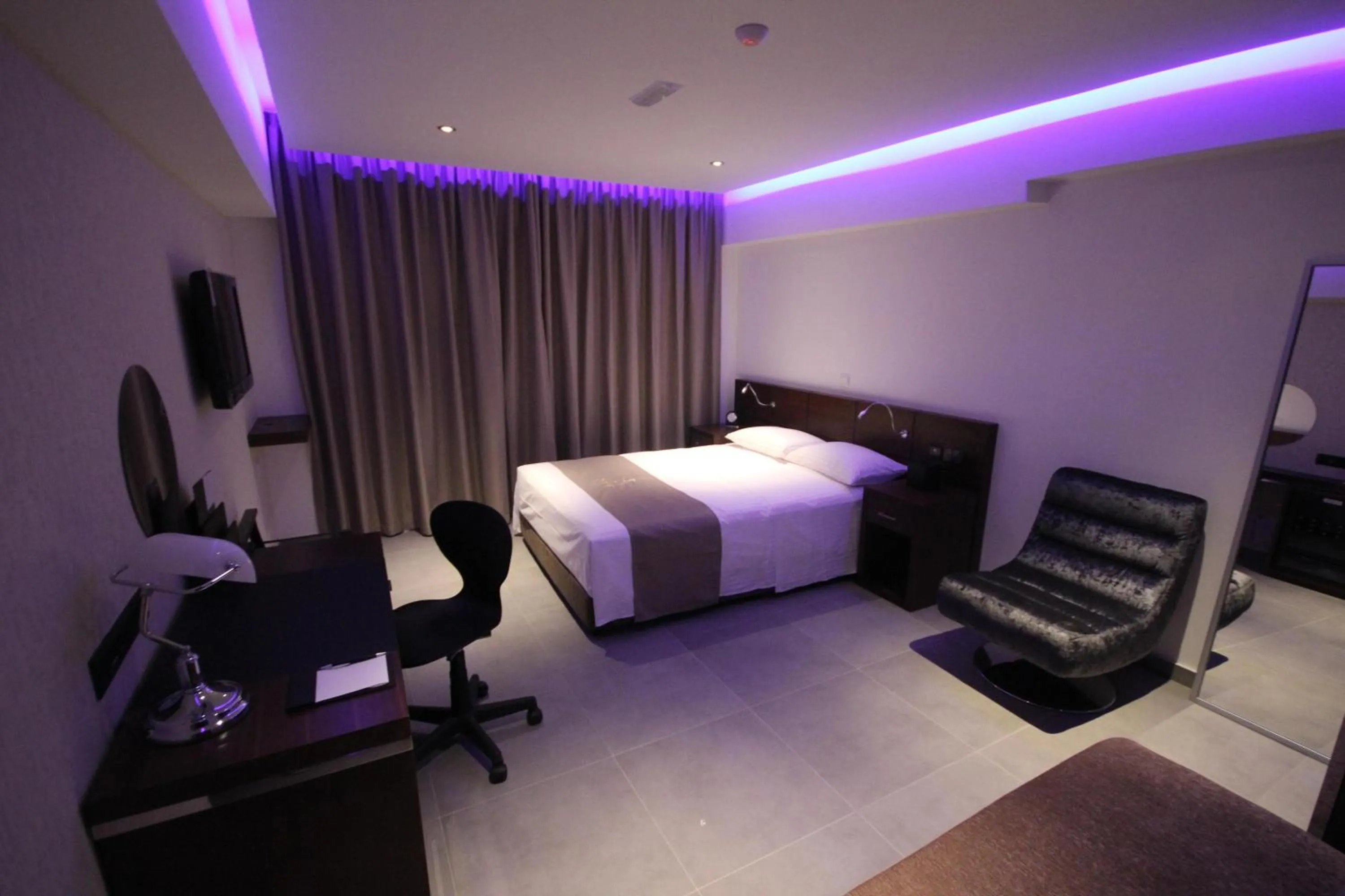 Photo of the whole room, Bed in Achilleos City Hotel