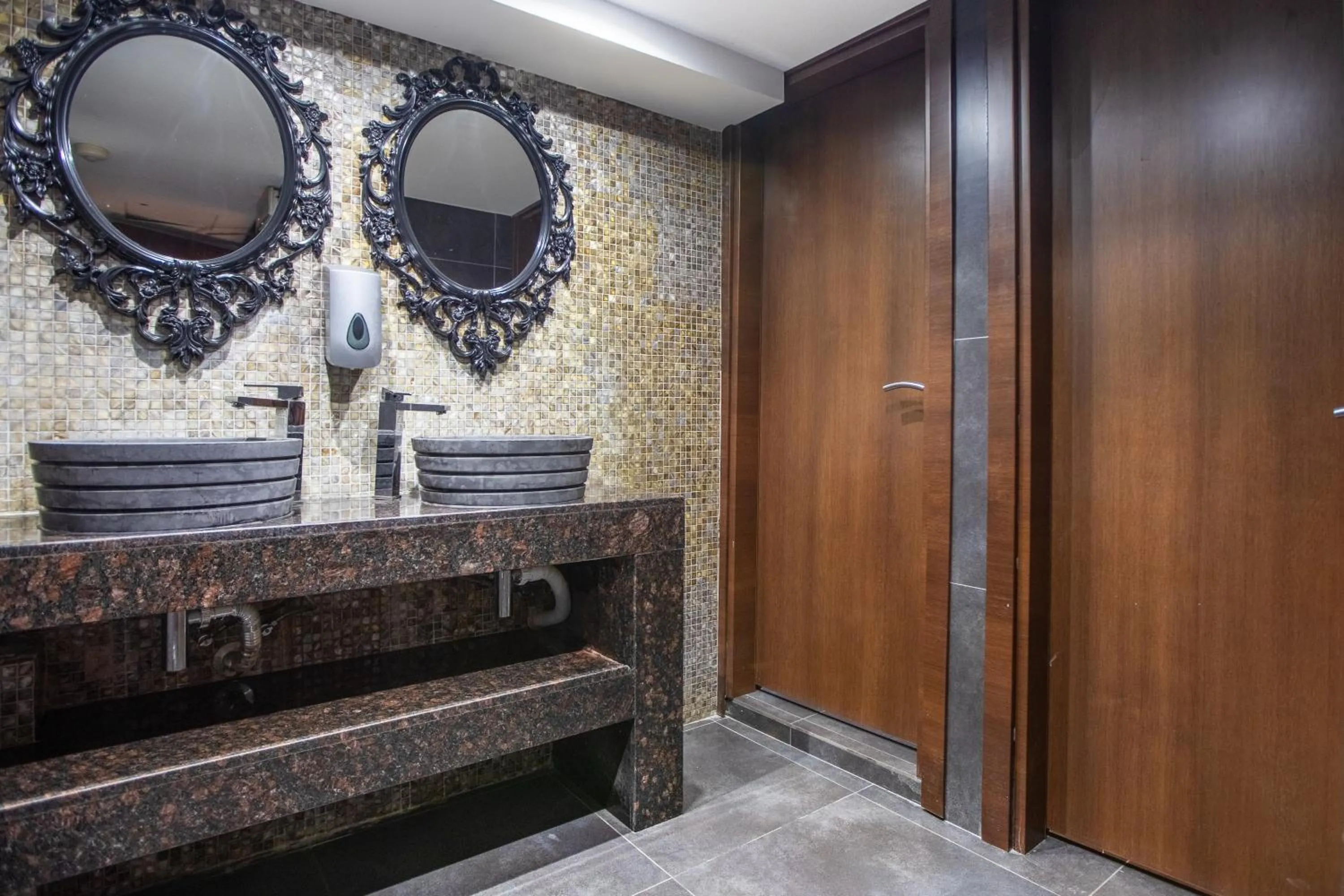 Bathroom in Achilleos City Hotel