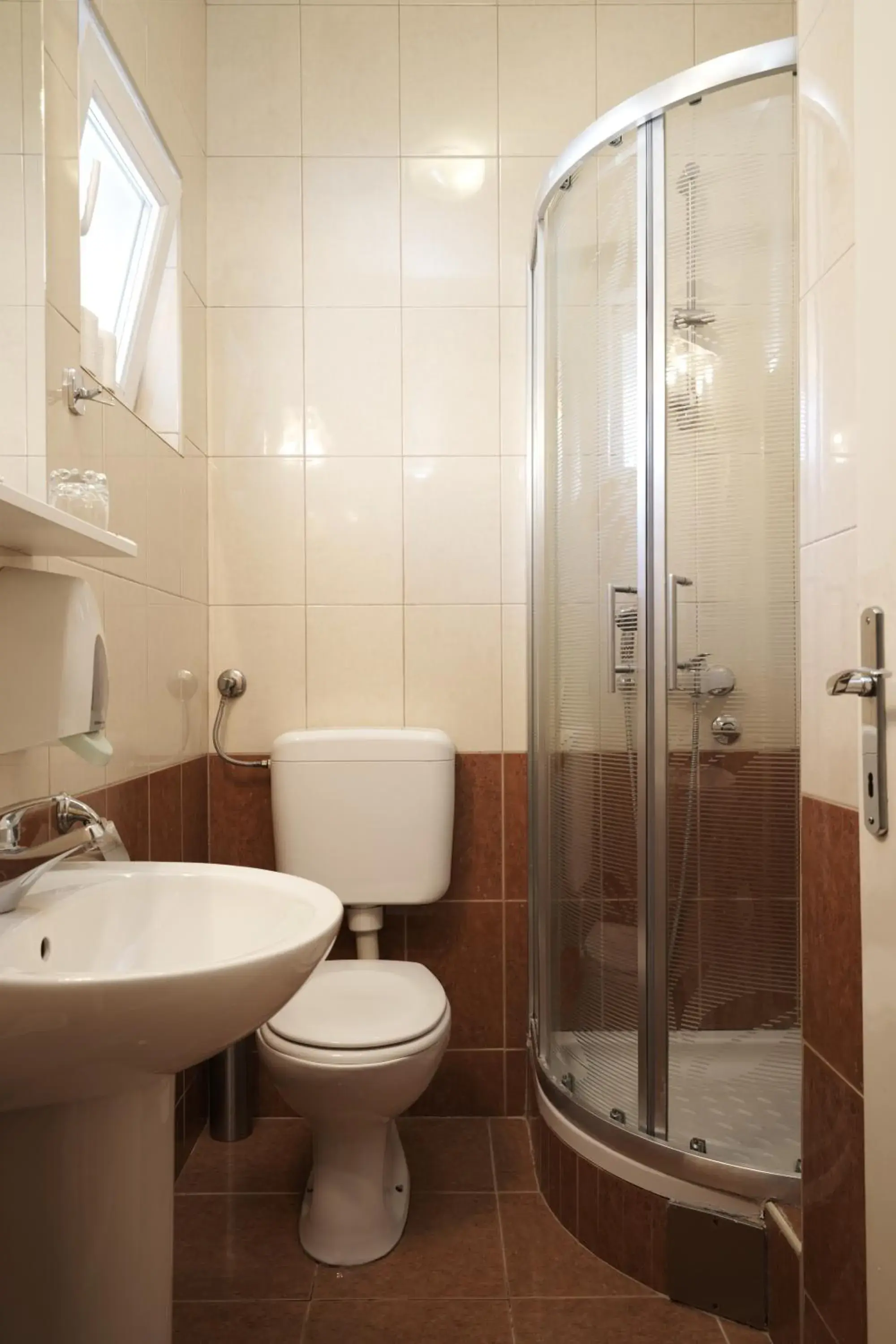 Double or Twin Room in Pansion Rose Double or Twin Room in Pansion Rose