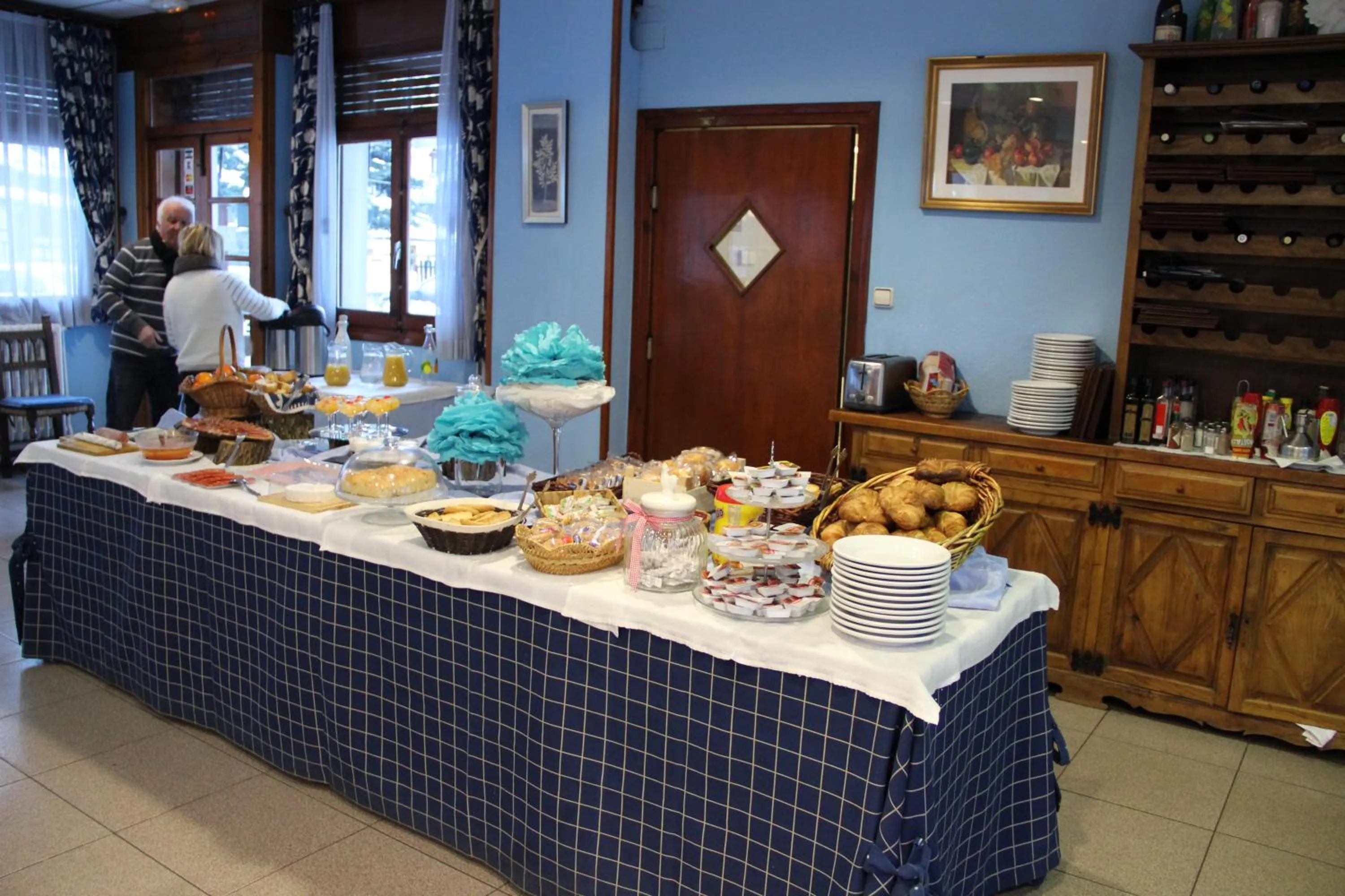 Restaurant/places to eat in Hotel Garona