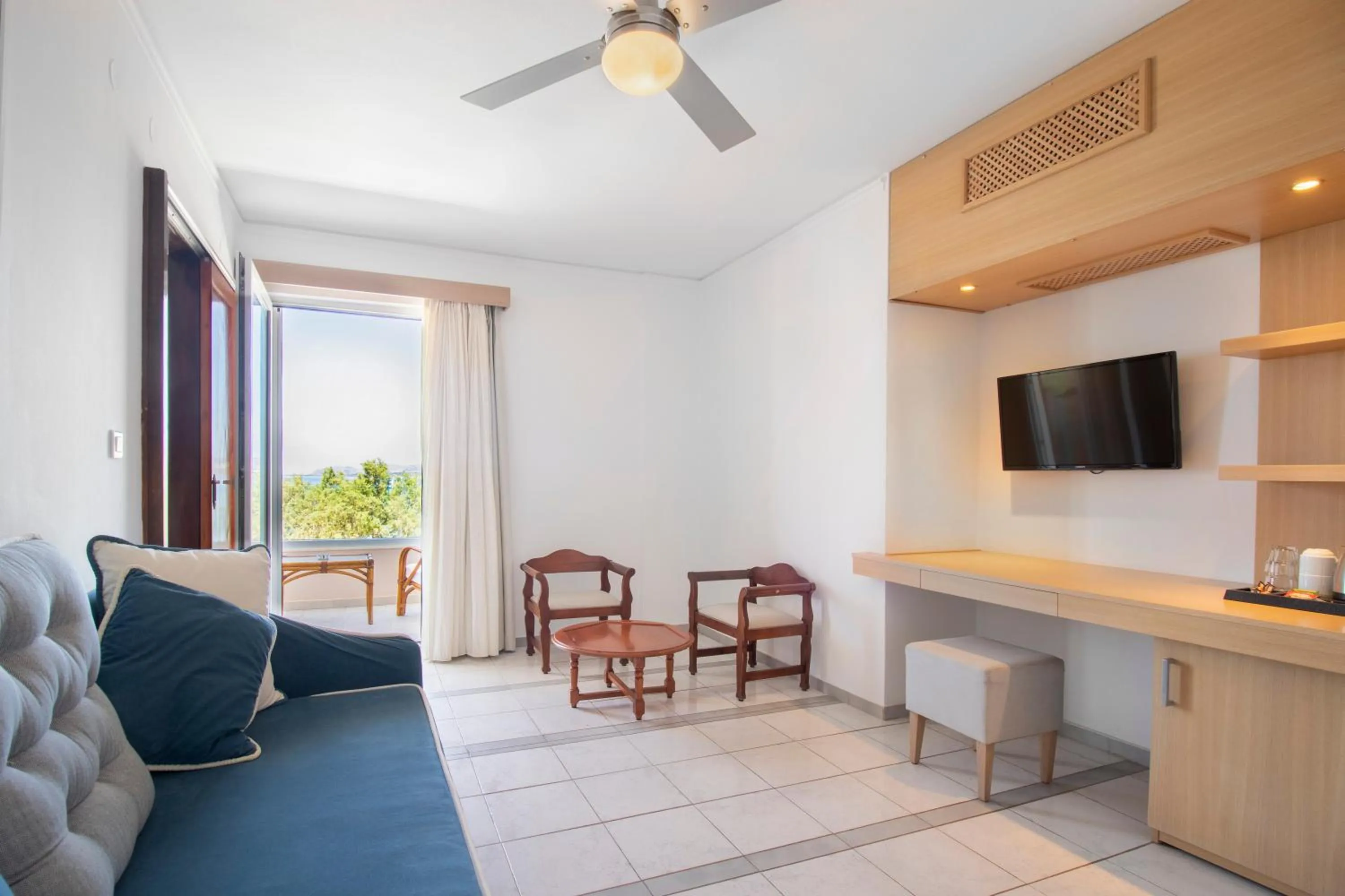 TV and multimedia in Pal Beach