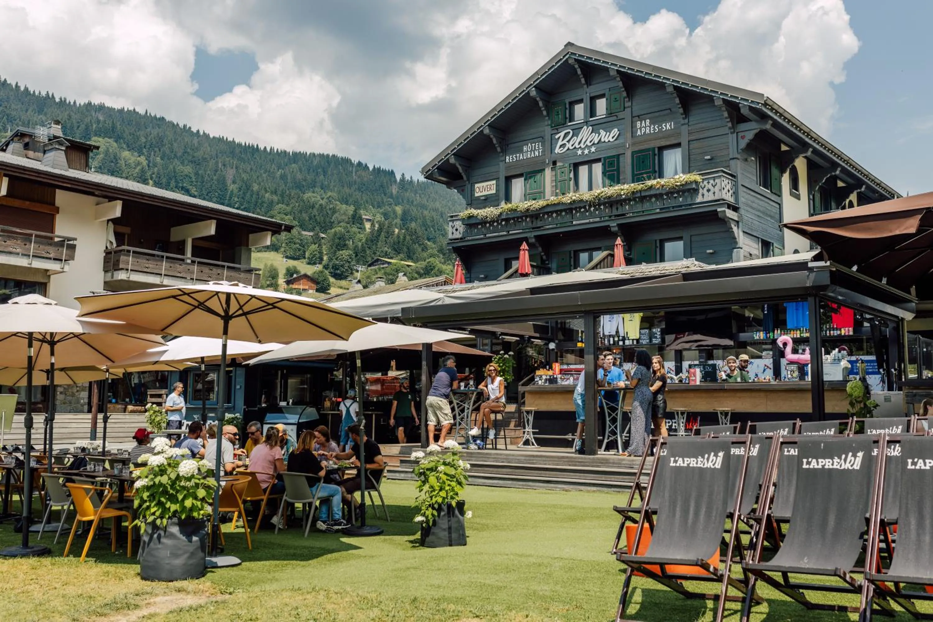 Restaurant/places to eat in Bellevue