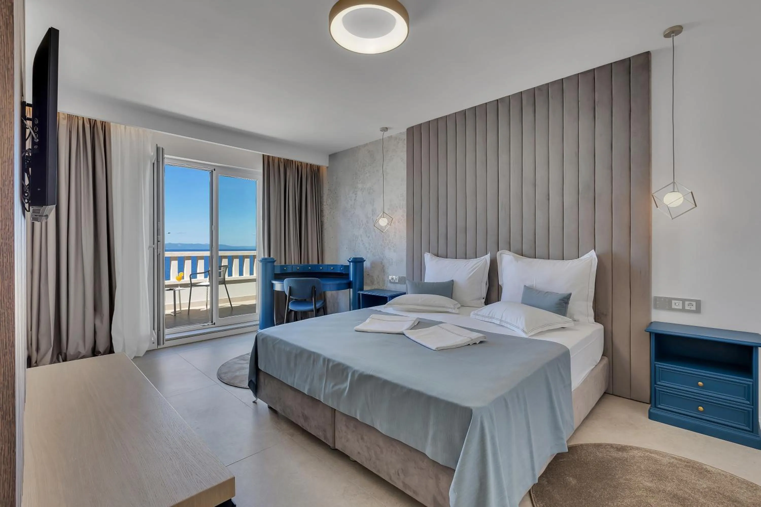 Photo of the whole room, Bed in Hotel Laurentum