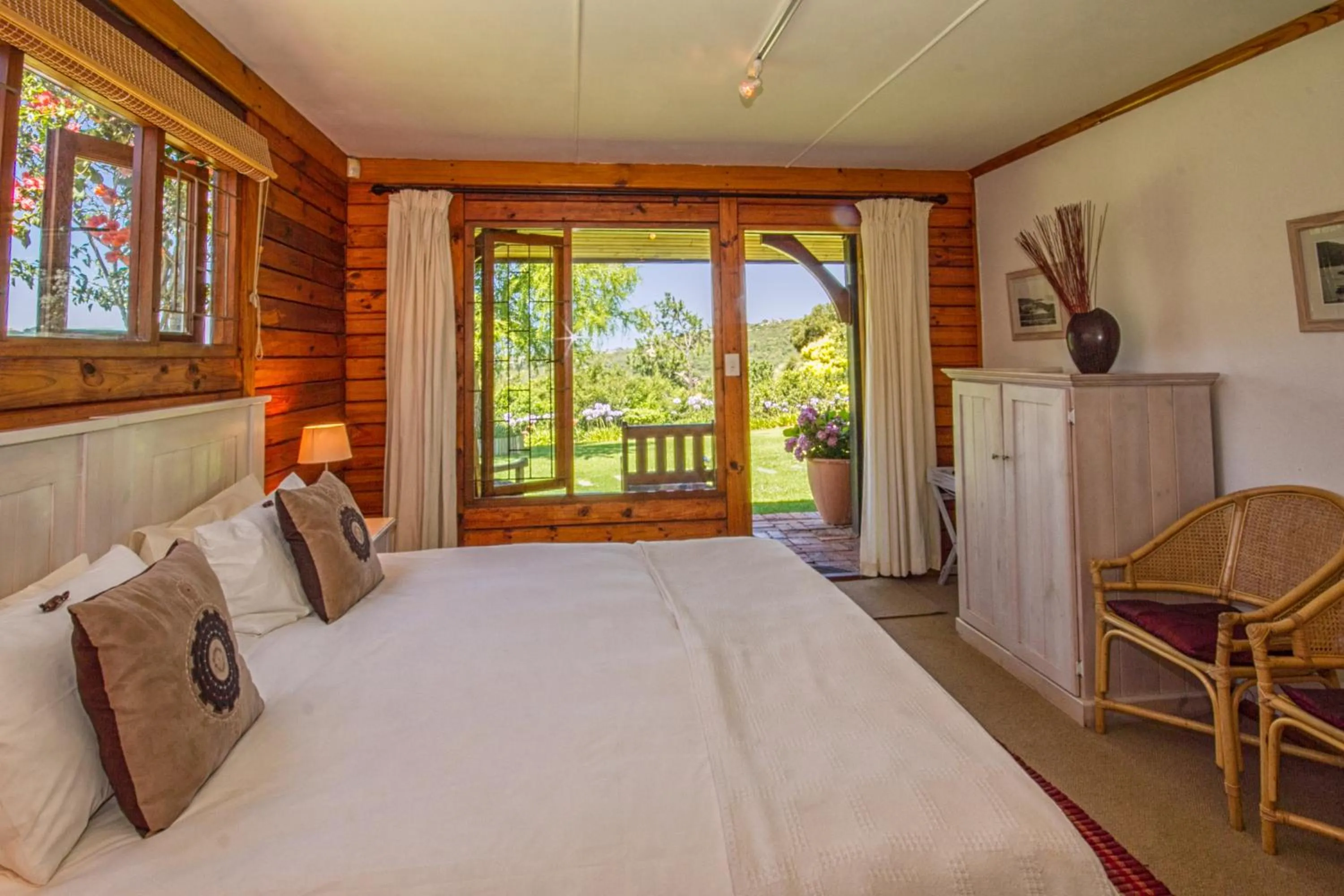 Bedroom, Bed in Piesang Valley Lodge