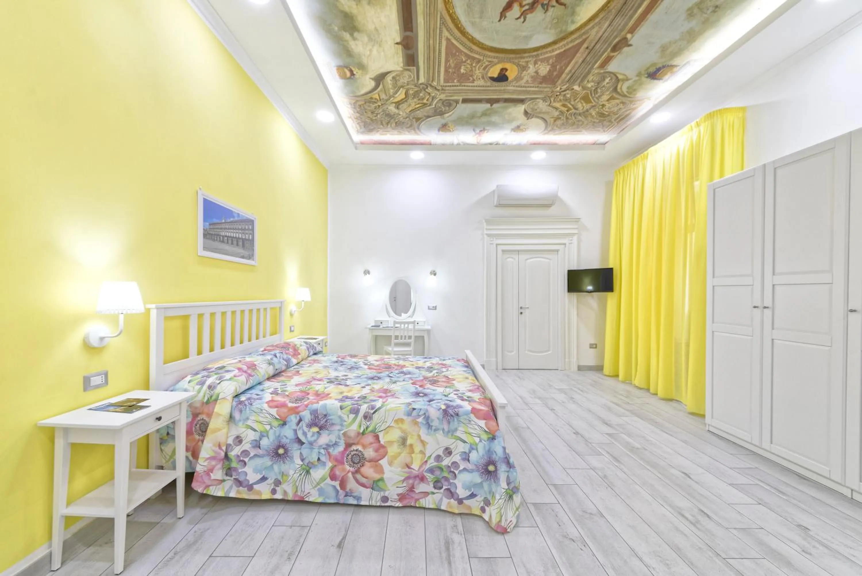 Bed in B&B Rest a Napoli