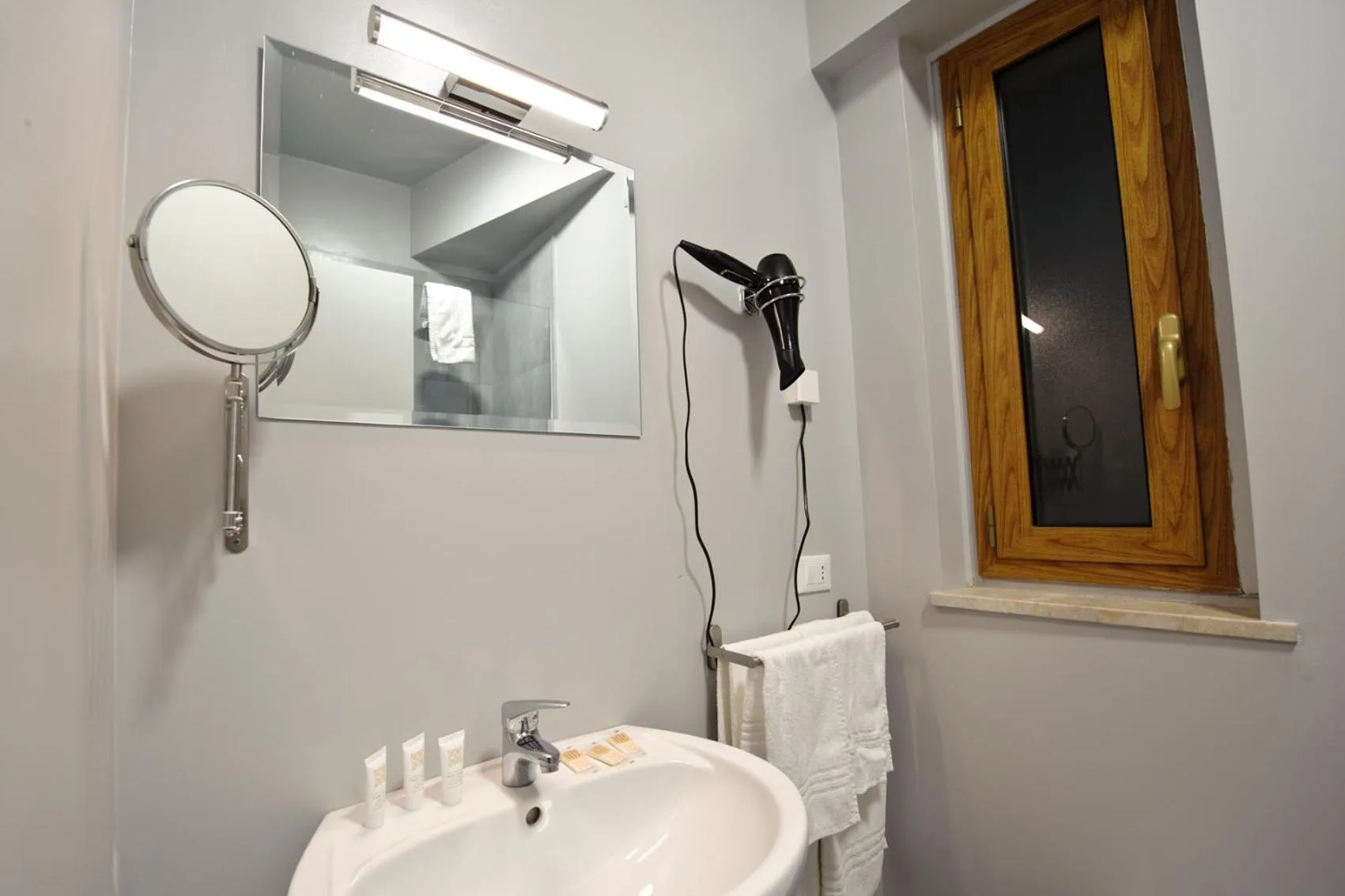 Toilet in Relais Lo Stagnone