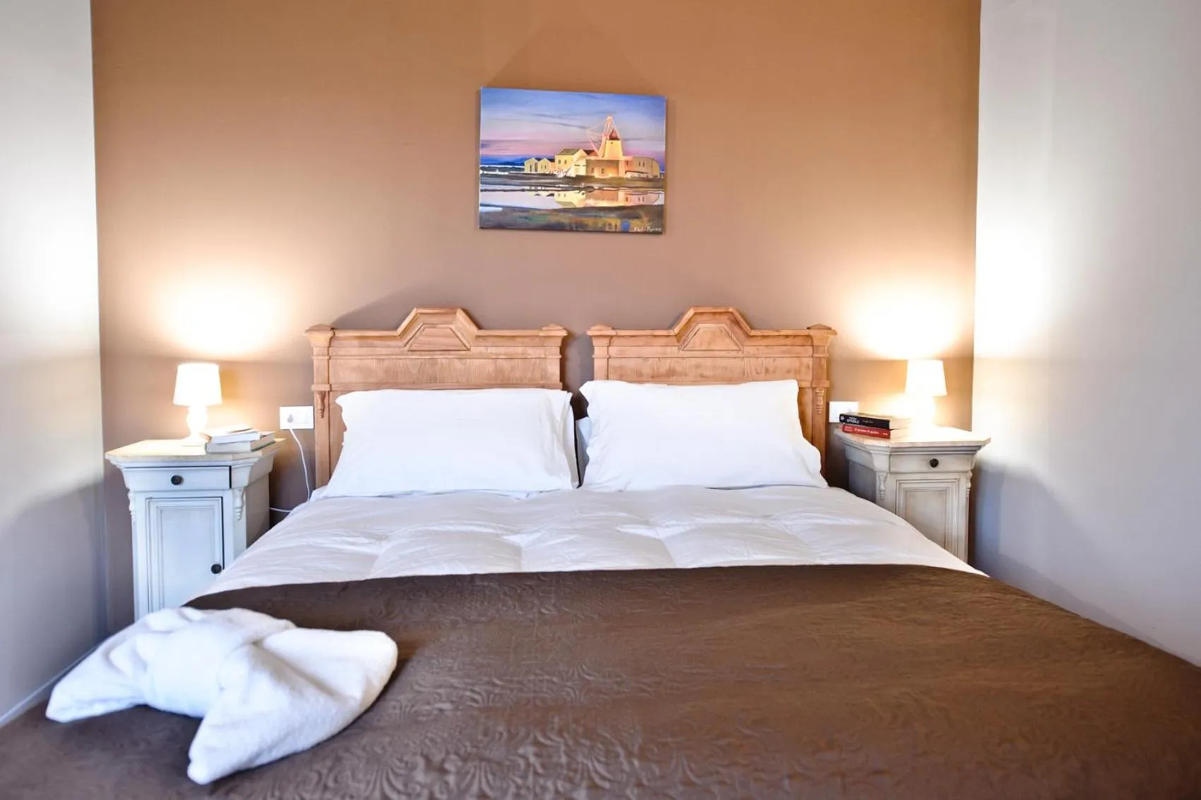 Bed in Relais Lo Stagnone