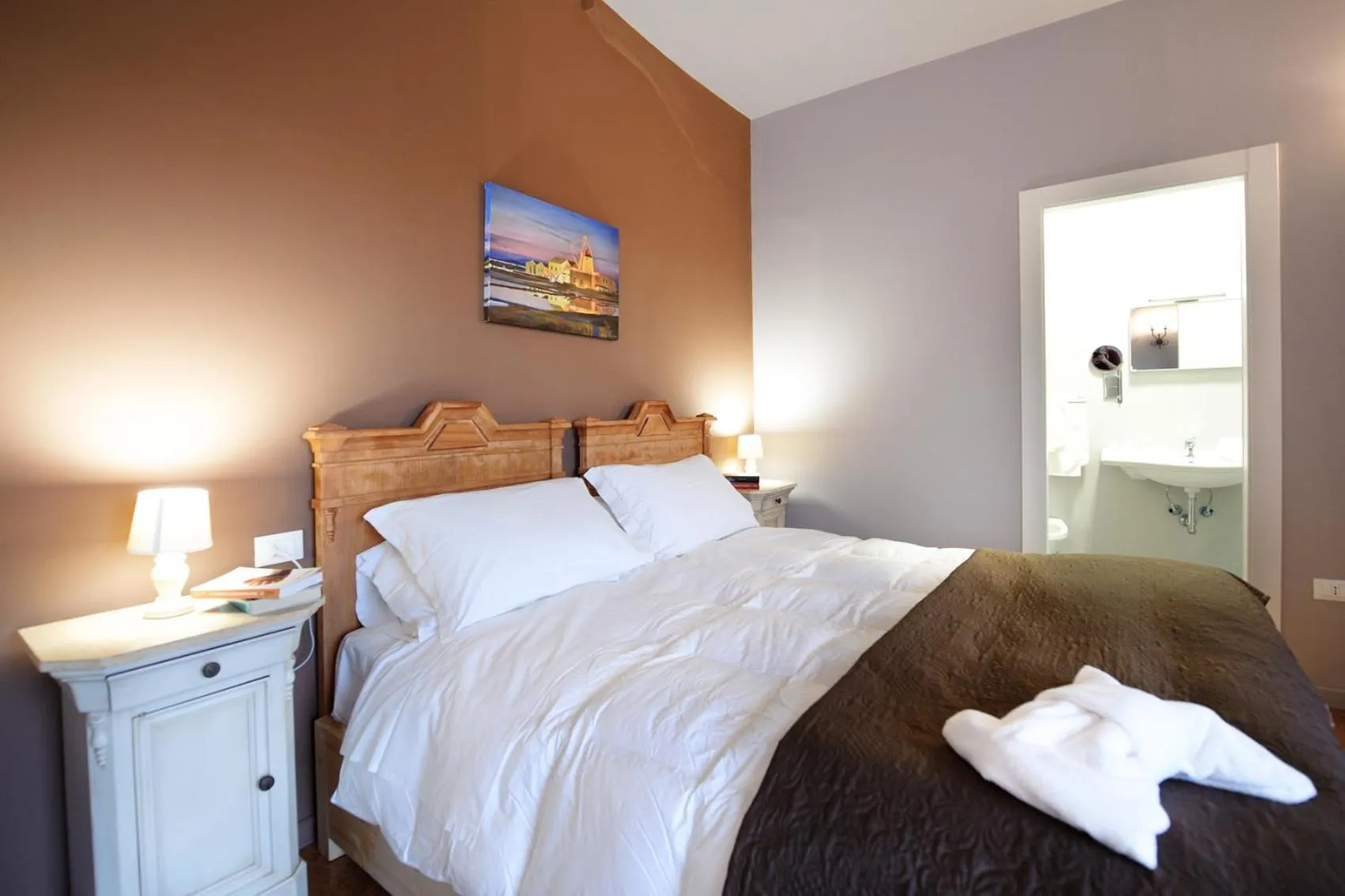 Bed in Relais Lo Stagnone