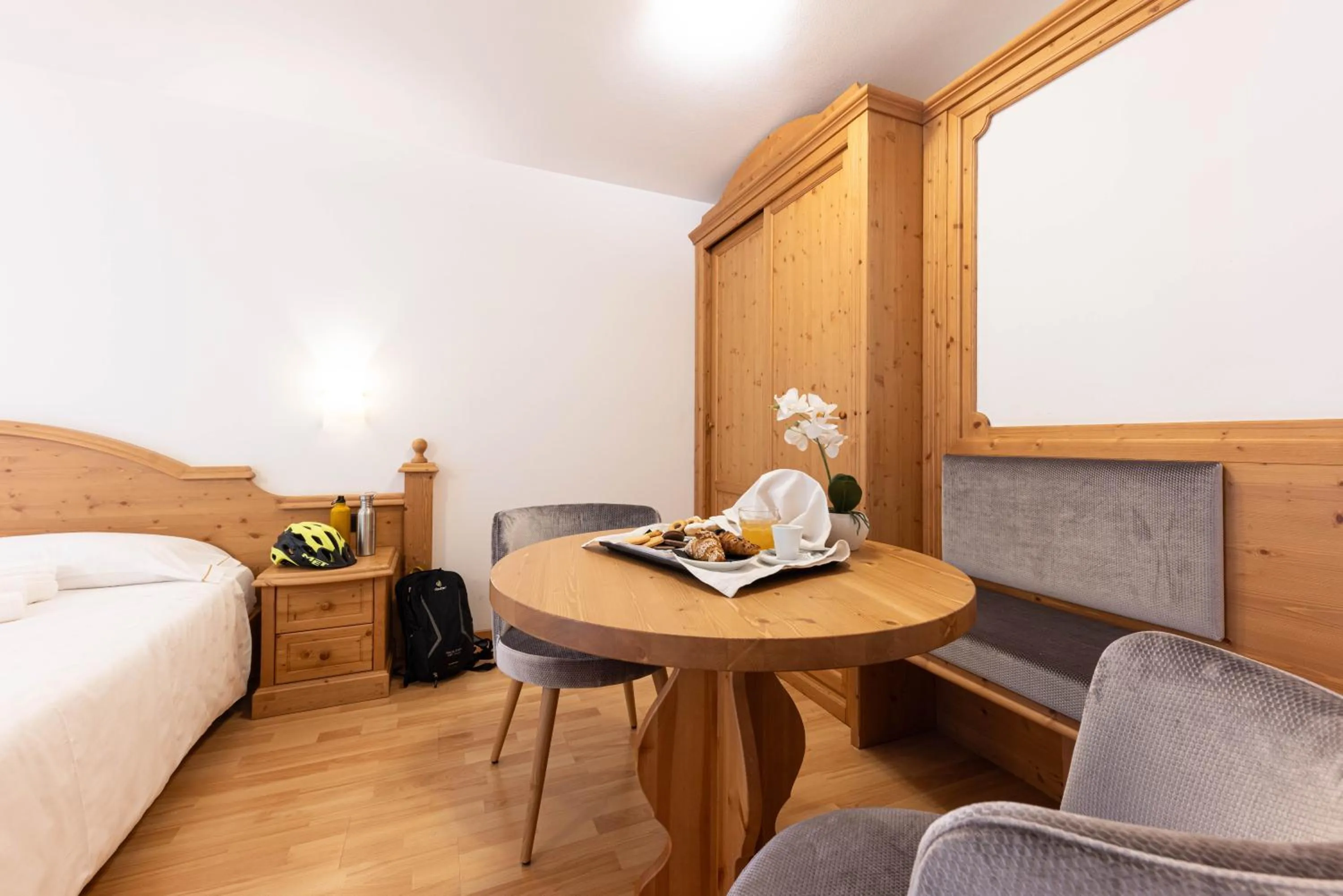 Bed in Hotel La Perla