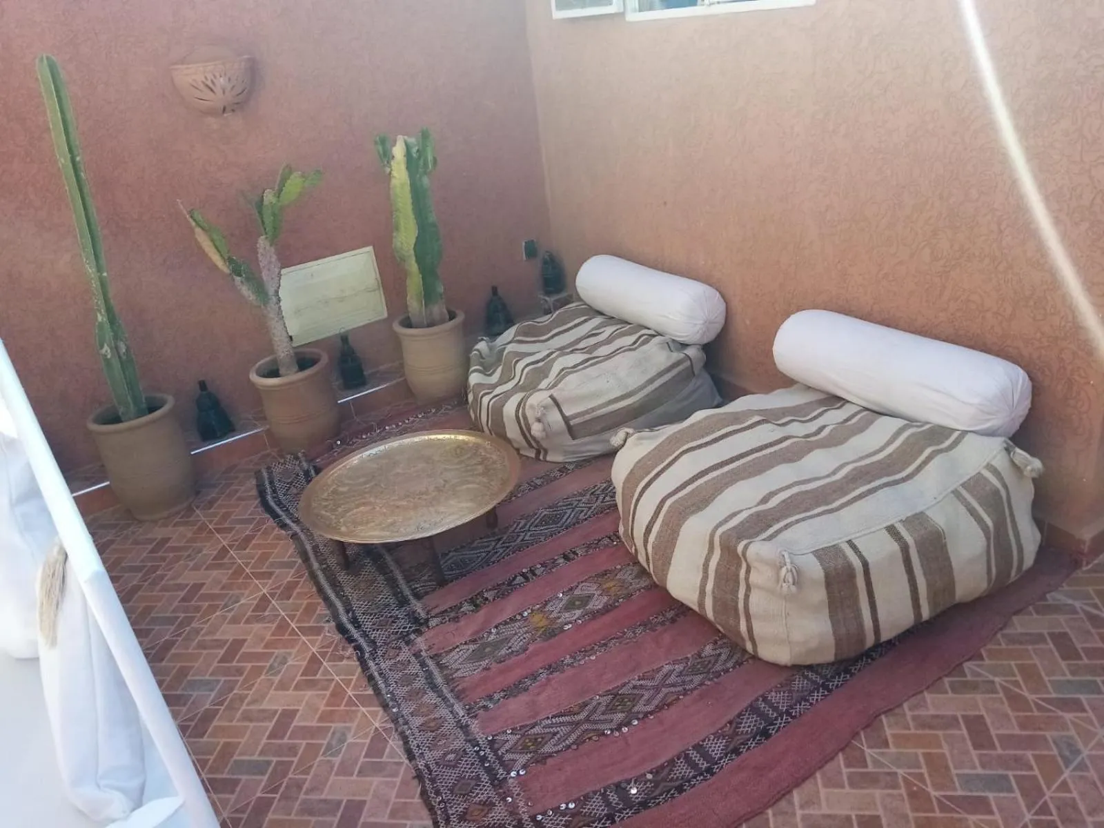 Bed in Dar Dikrayat