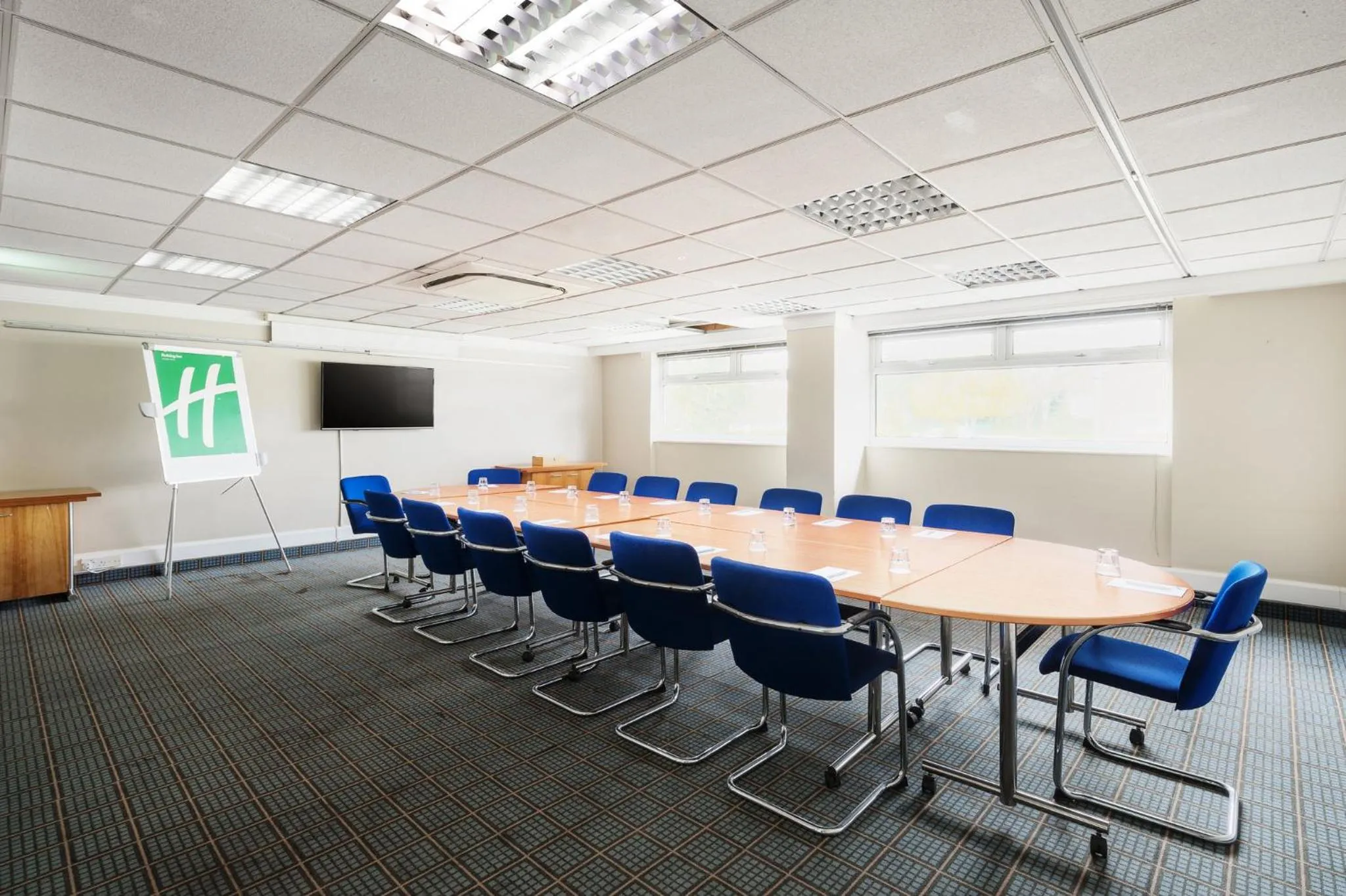 Meeting/conference room in Holiday Inn Derby/Nottingham by IHG