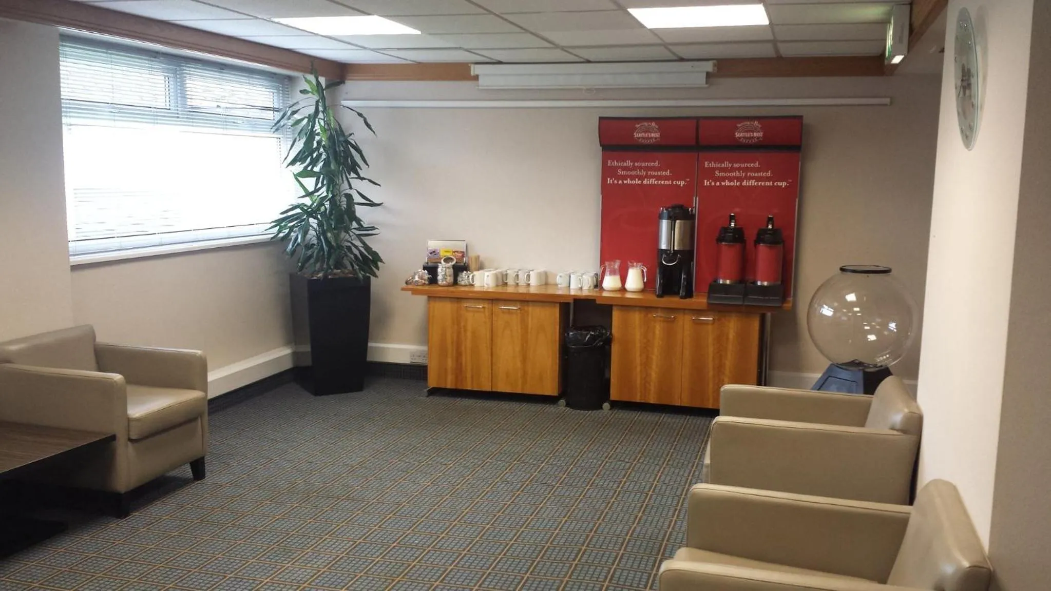 Meeting/conference room in Holiday Inn Derby/Nottingham by IHG