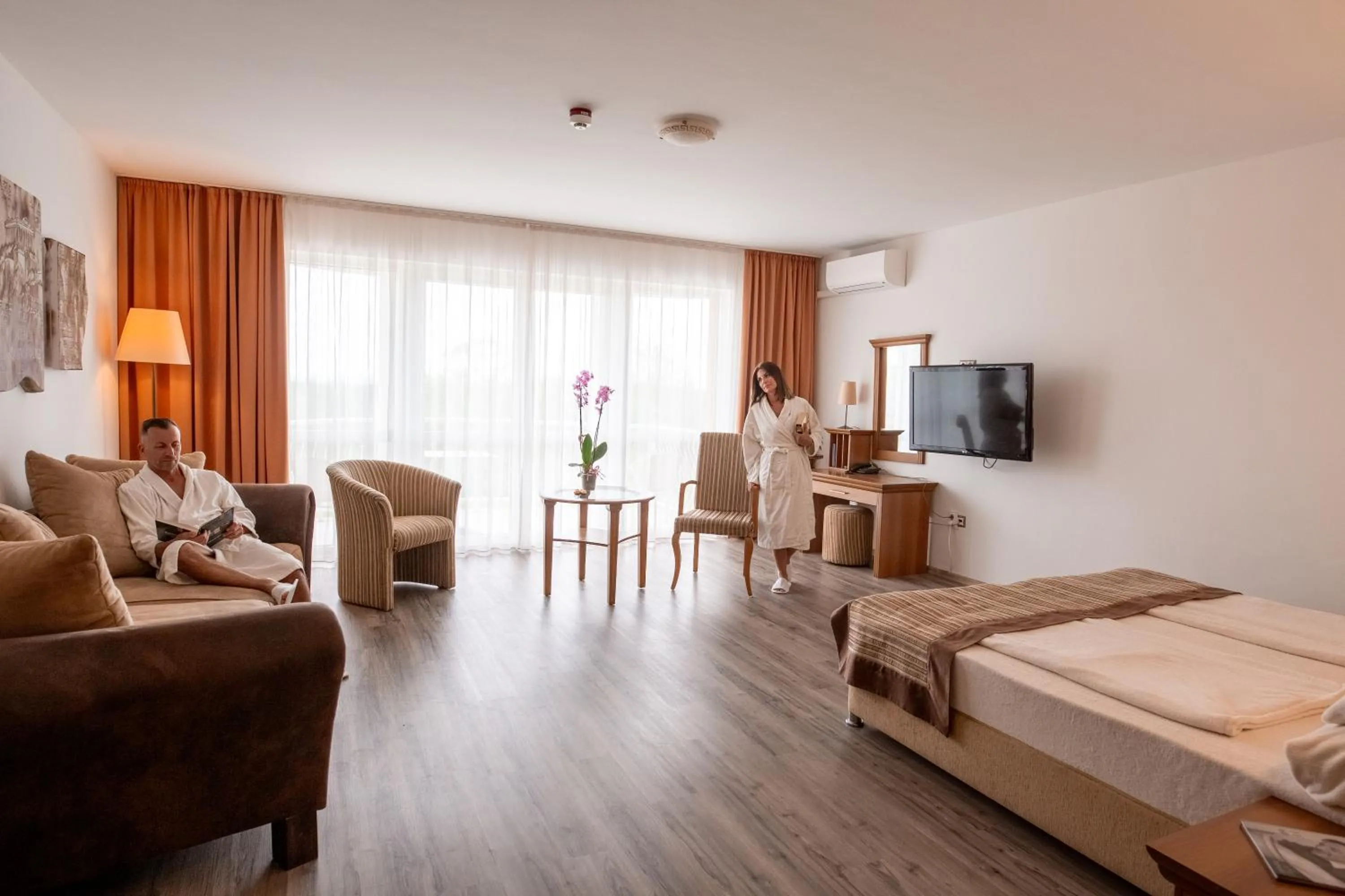 Photo of the whole room, Bed in Aphrodite Hotel