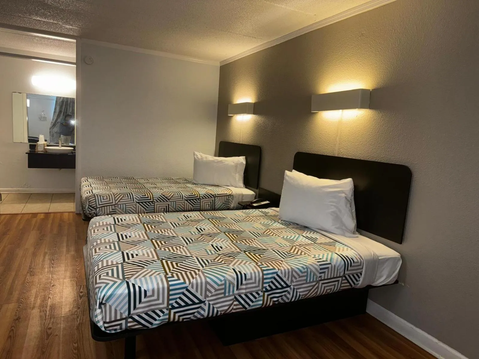 Bedroom, Bed in Motel 6-Tifton, GA