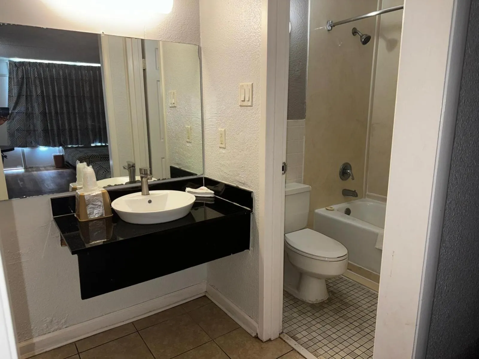 Toilet in Motel 6-Tifton, GA