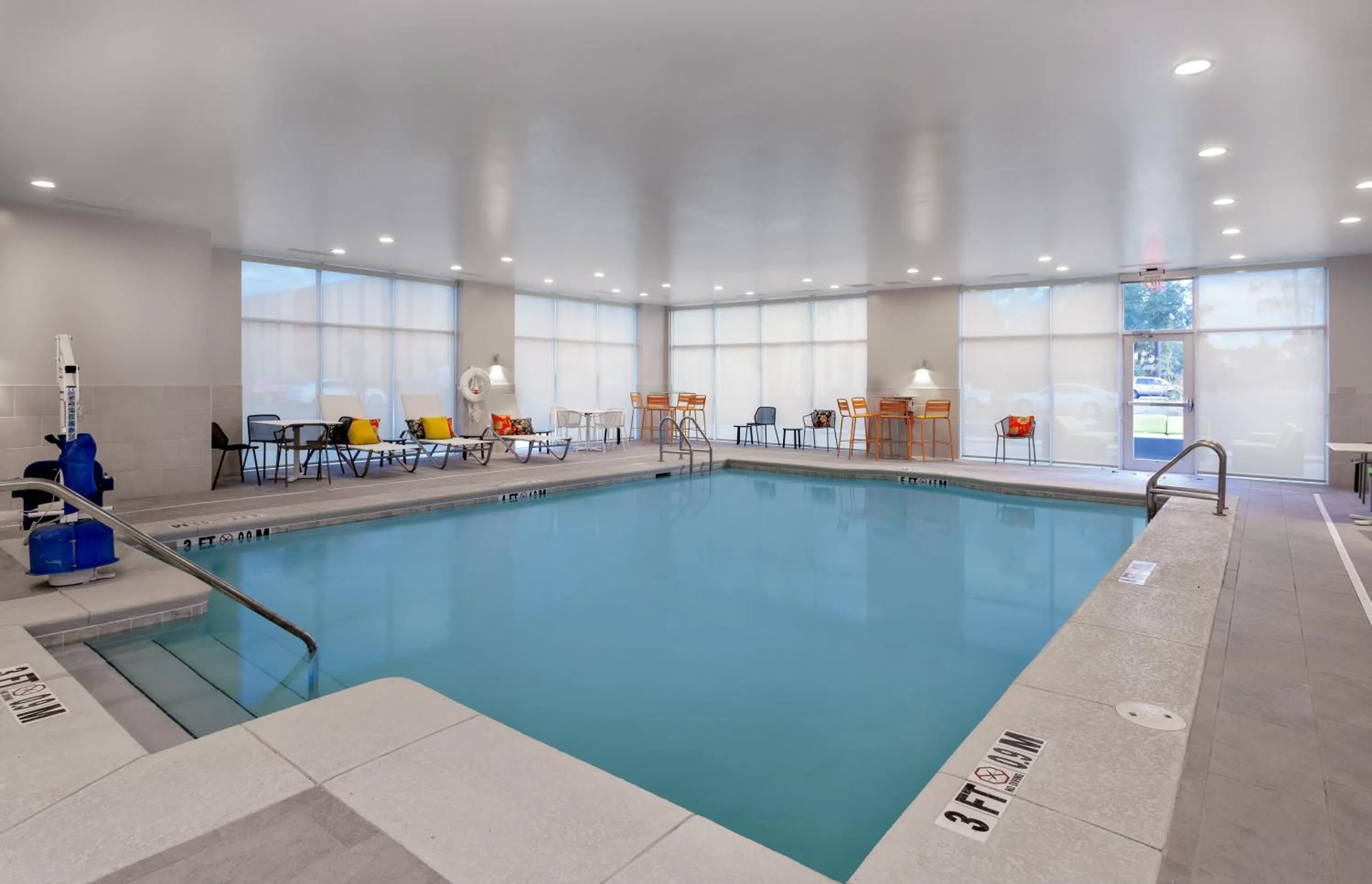Swimming pool in Holiday Inn - Tallahassee E Capitol - Univ by IHG