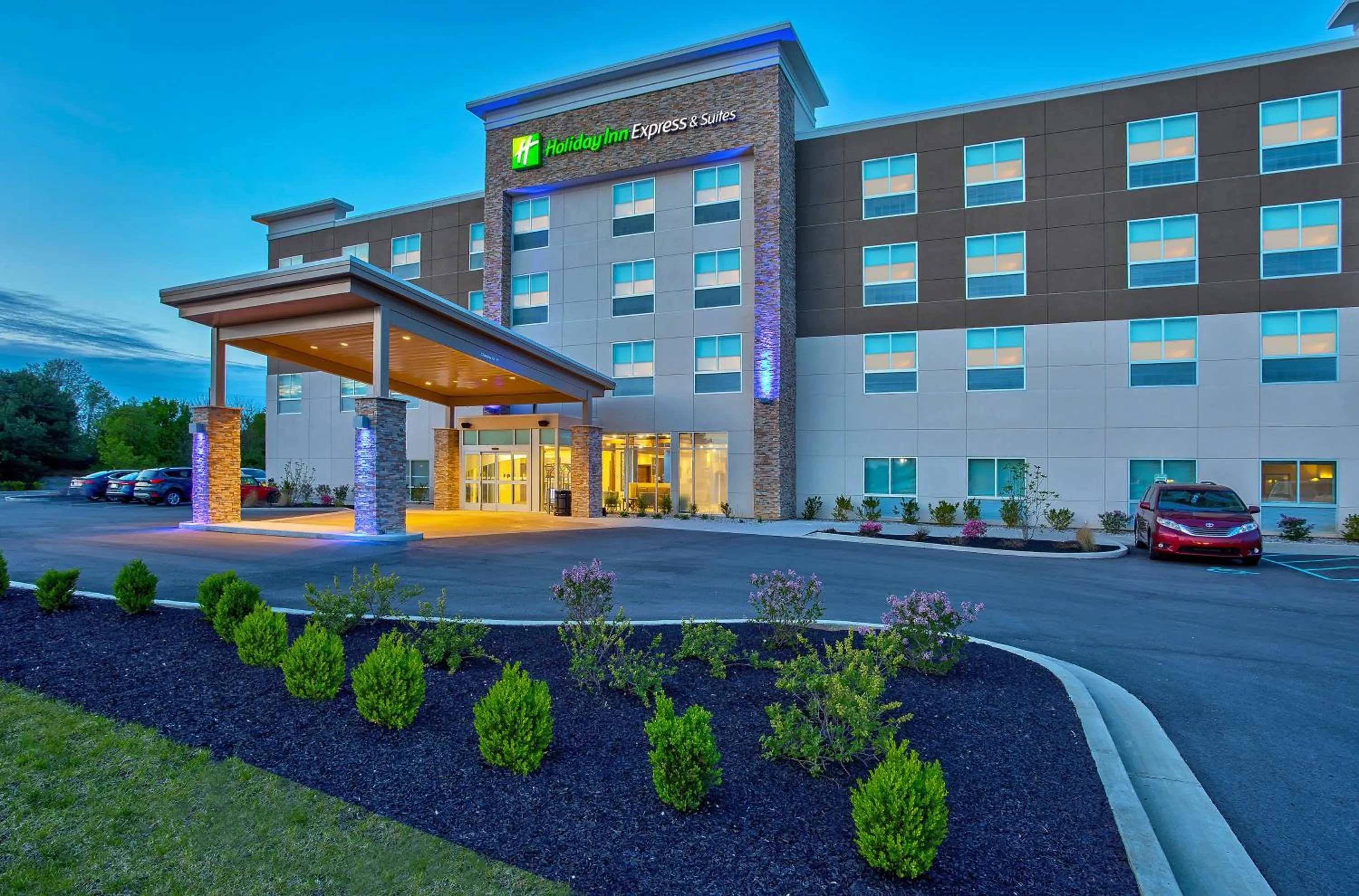 Property building in Holiday Inn Express & Suites - Lexington W - Versailles by IHG