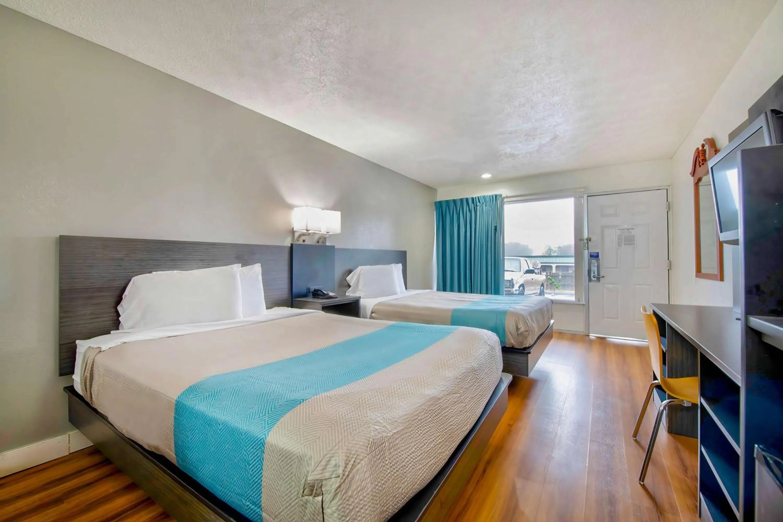 Bedroom, Bed in Motel 6 Byron, Ga