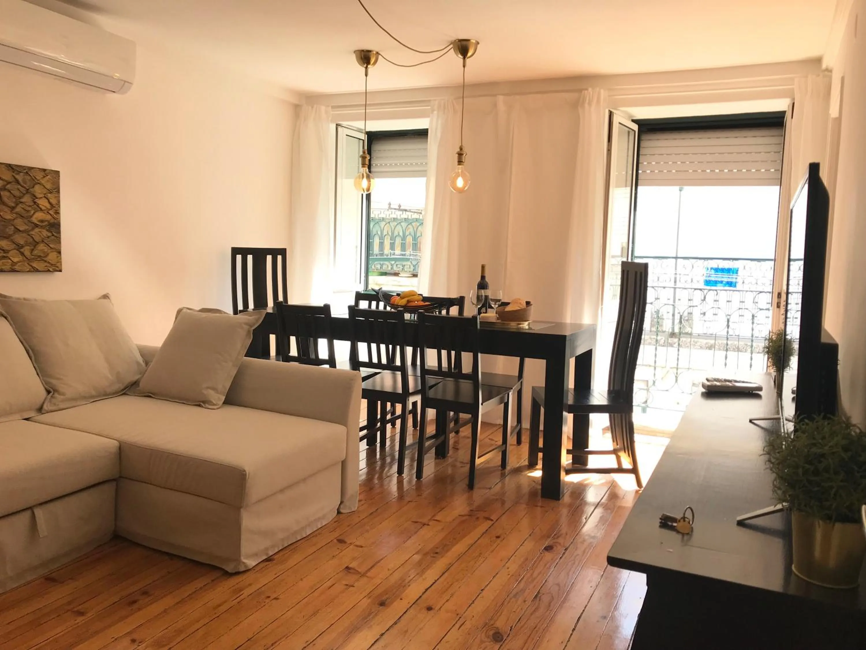 Living room in SantoSweethome 2