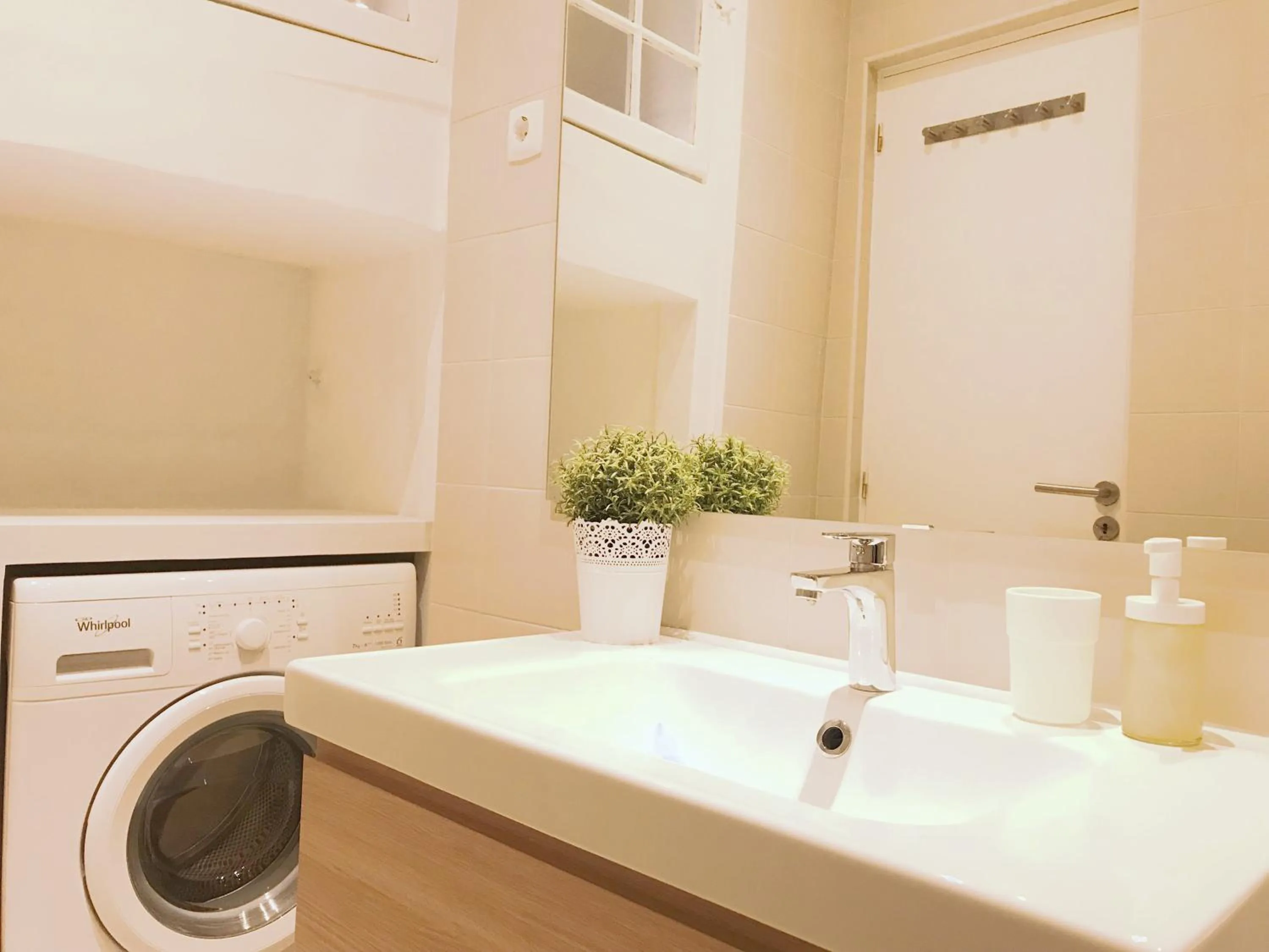 Bathroom in SantoSweethome 2