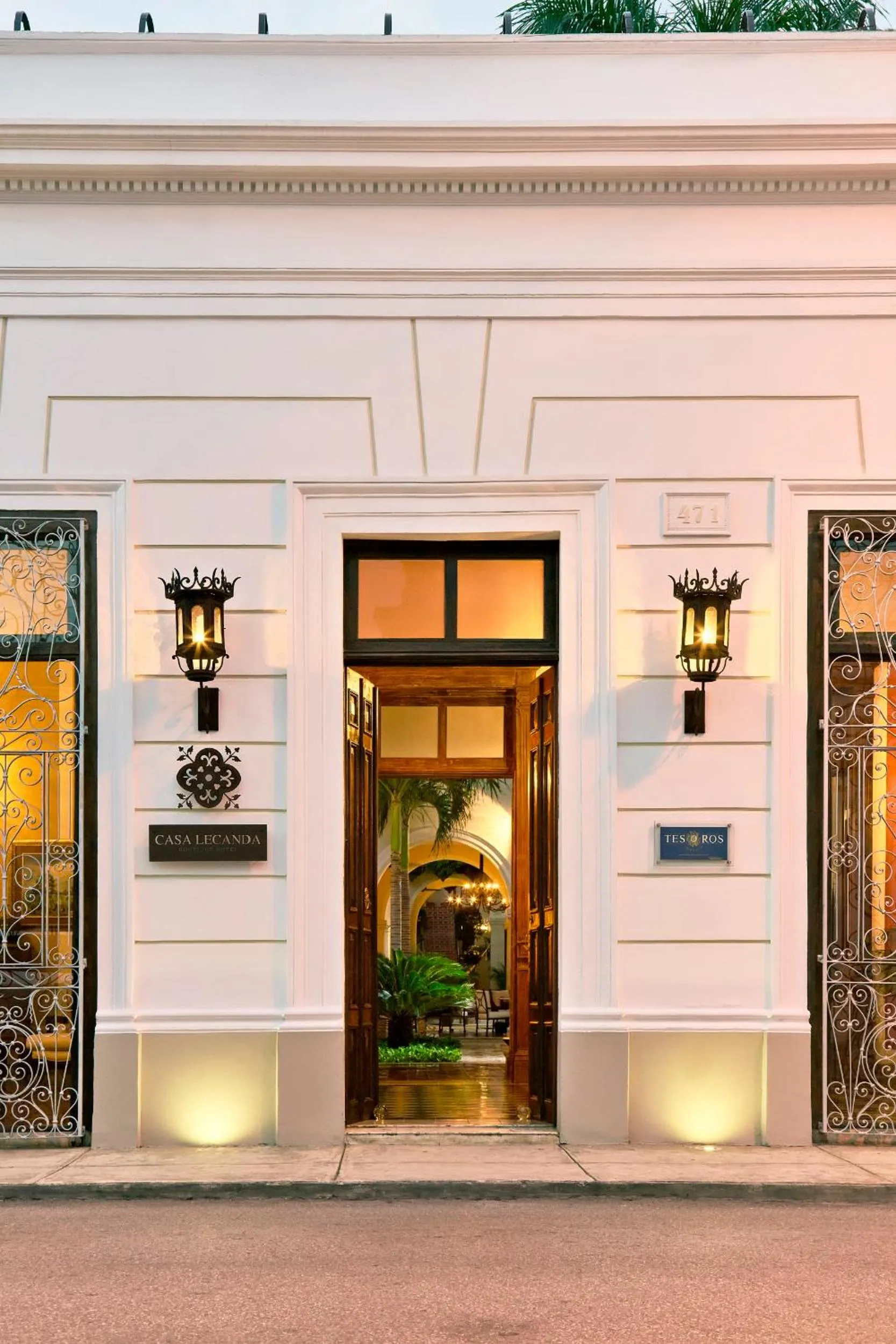 Facade/entrance in Casa Lecanda Boutique Hotel