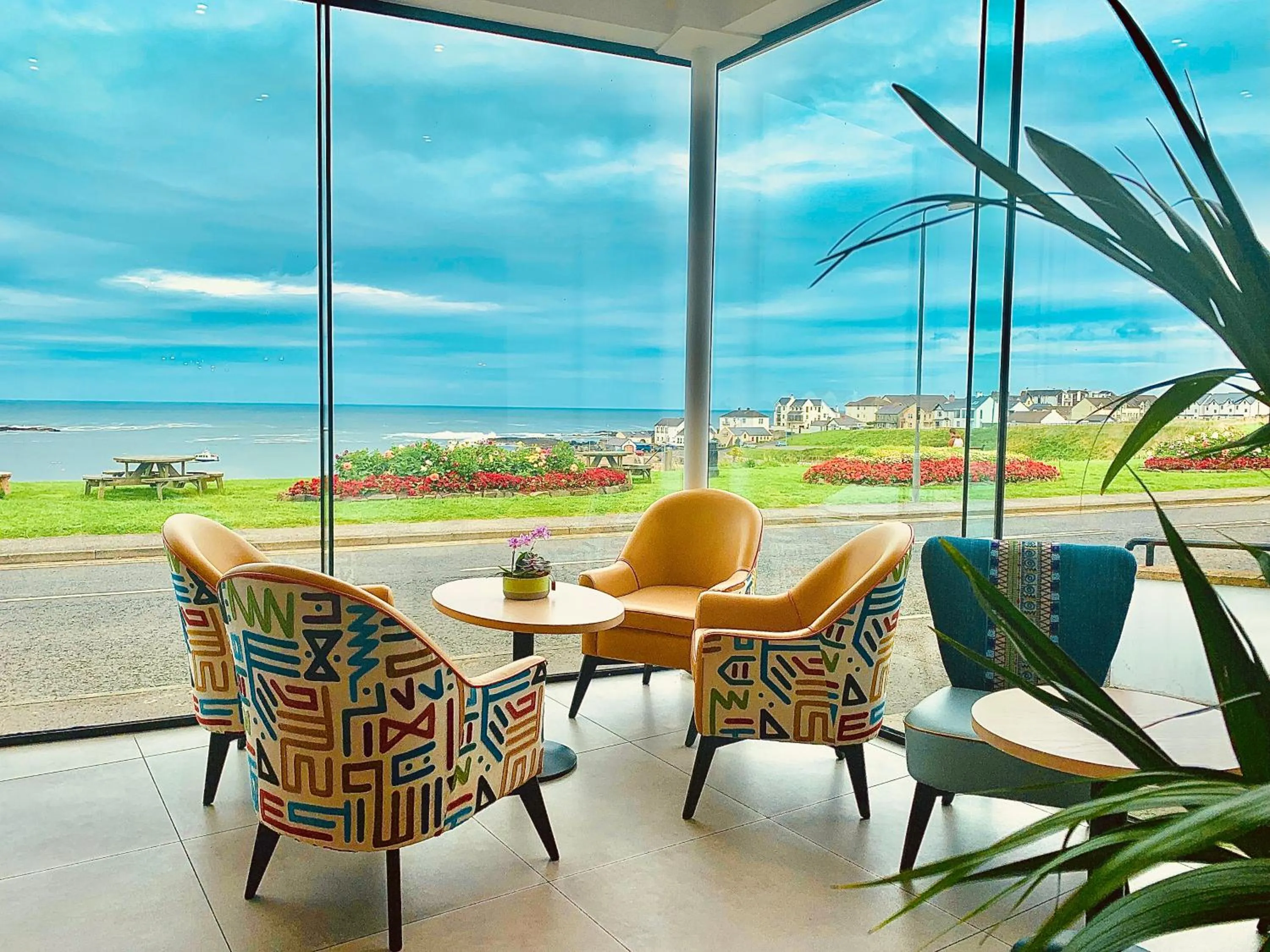 Lounge or bar in Bayview Hotel