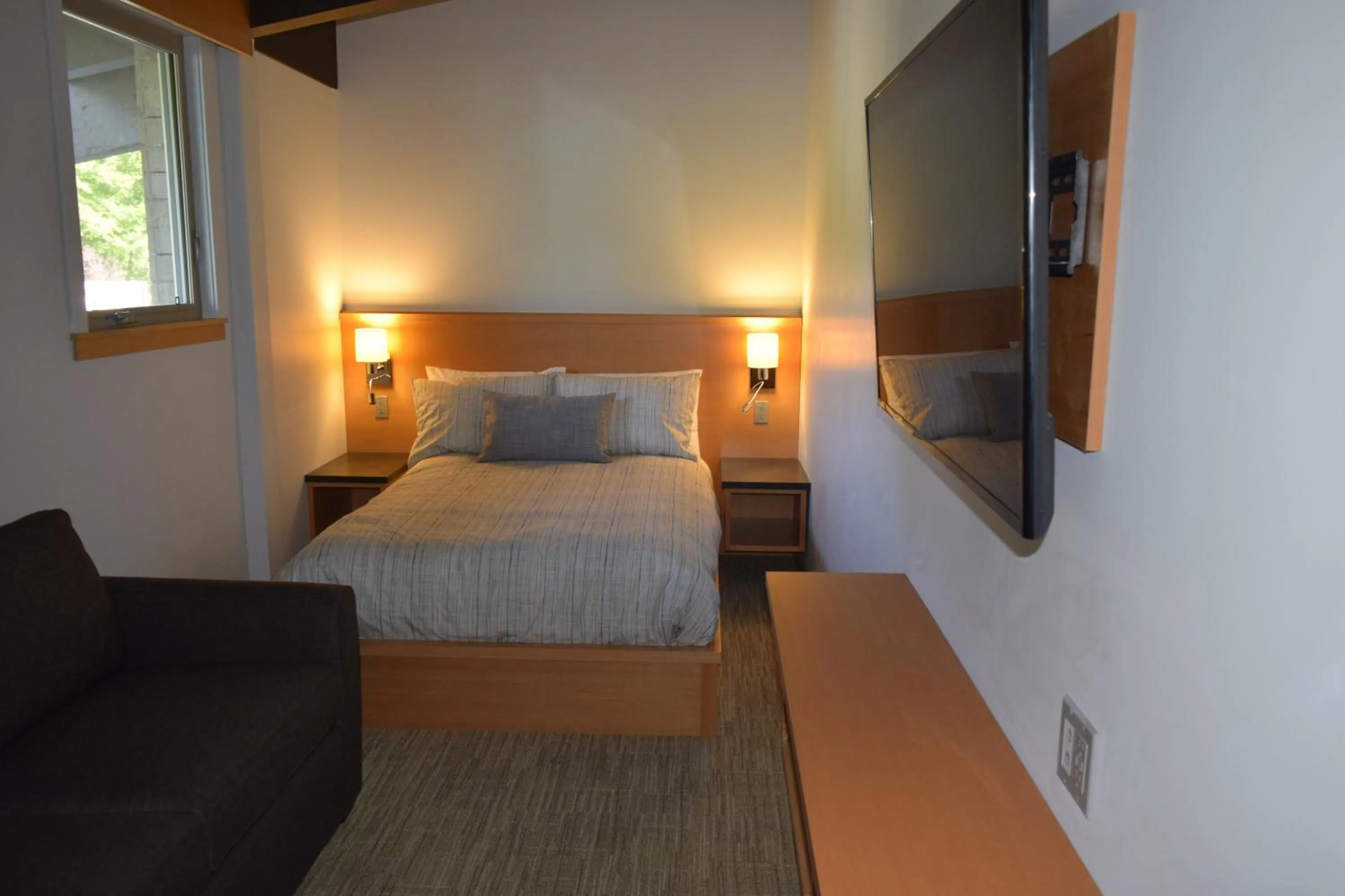 Bed in Harbour House Hotel