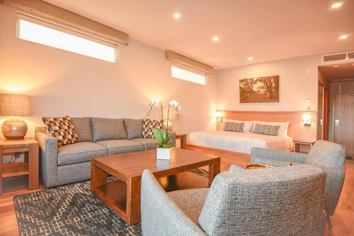 Living room in Harbour House Hotel